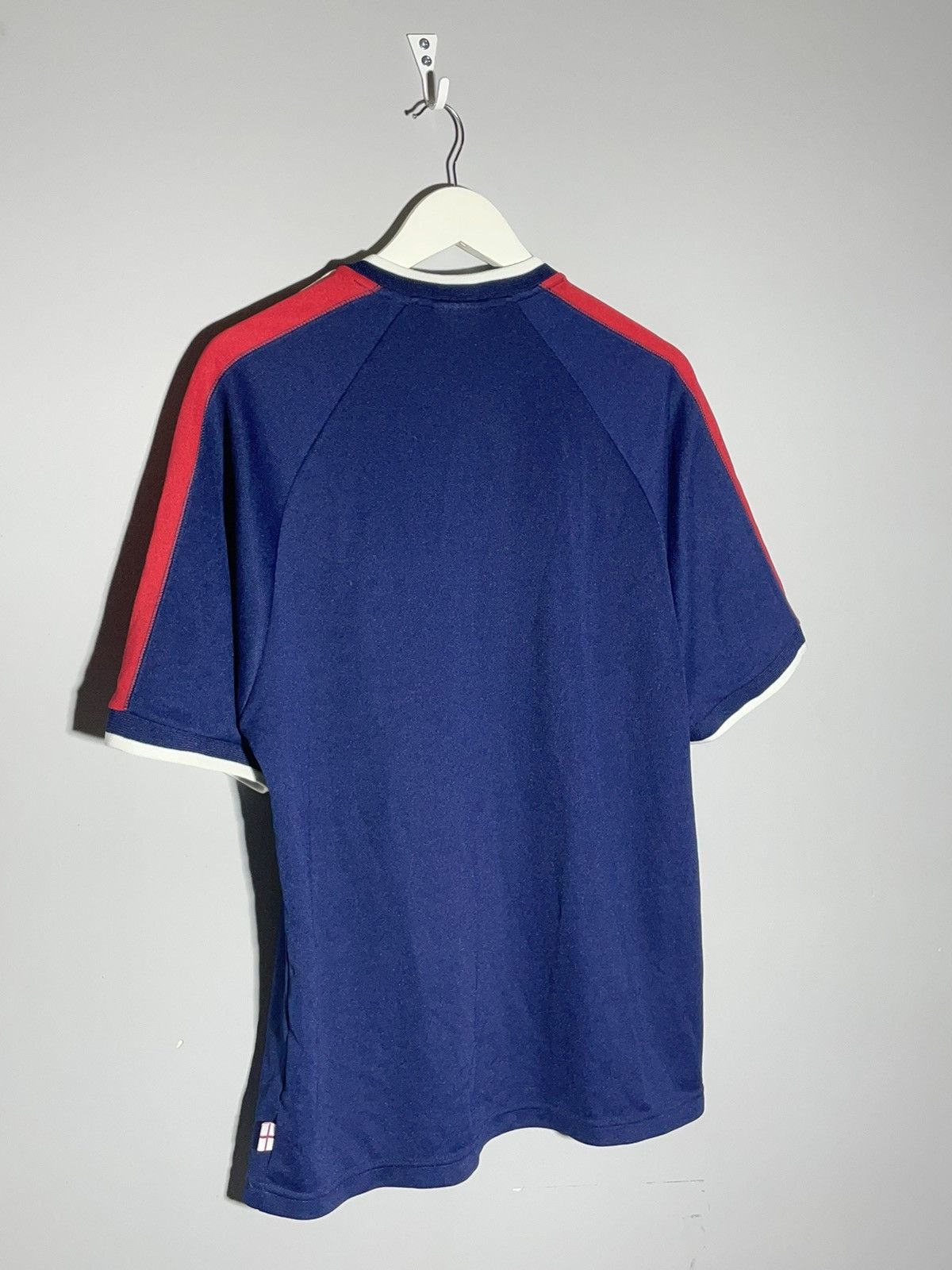 Umbro × Vintage England Umbro Vintage 2000 Y2k Streetwear Football Shirt Size US L / EU 52-54 / 3 - 7 Thumbnail