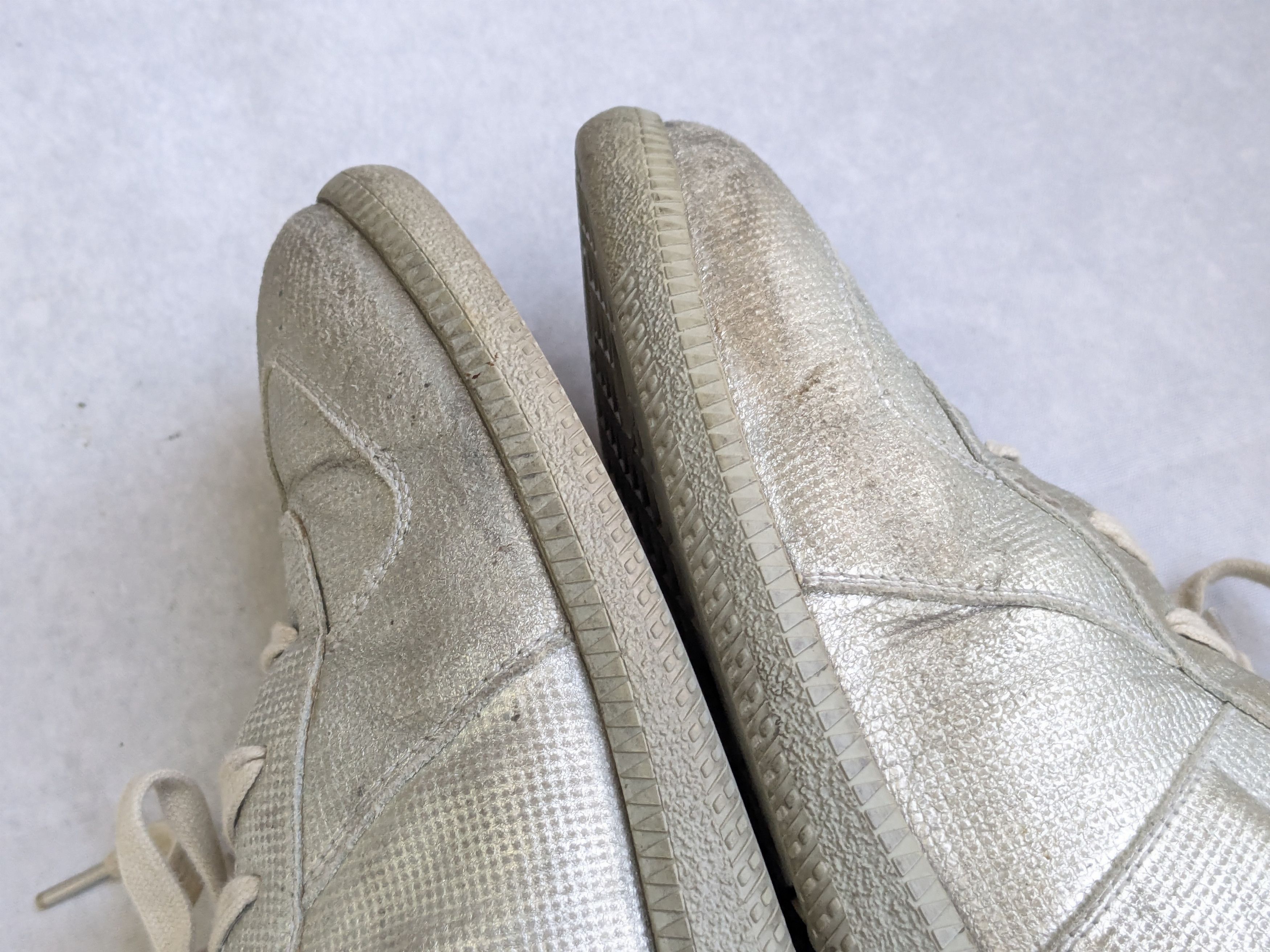 Maison Margiela Maison Margiela Silver GAT Replica 10 43 Low Tops Size US 10 / EU 43 - 10 Thumbnail