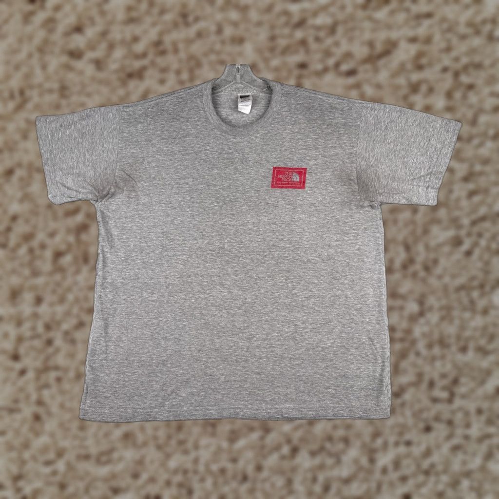 The North Face The North Face Gray Crew Shirt Men Large Short Sleeve Cotton Logo Outdoor Size US L / EU 52-54 / 3 - 1 Thumbnail