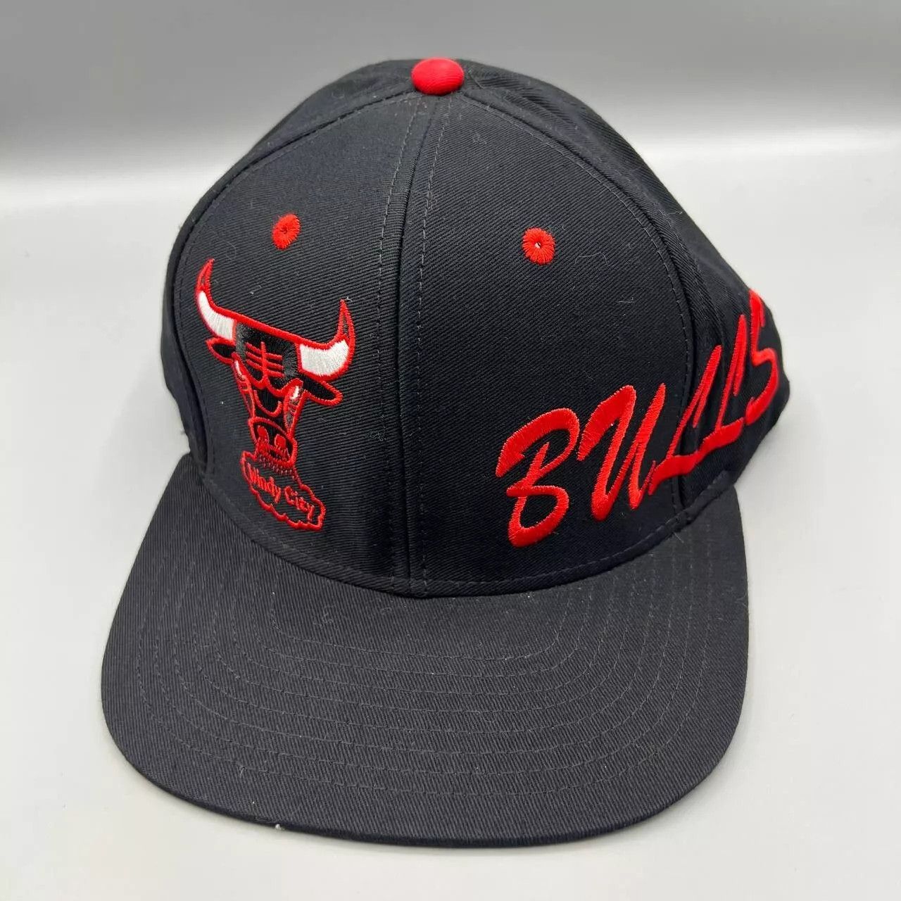 Adidas Chicago Bulls Hat Men Embroidered Logo Adidas Snap Back Cap Size ONE SIZE - 1 Thumbnail