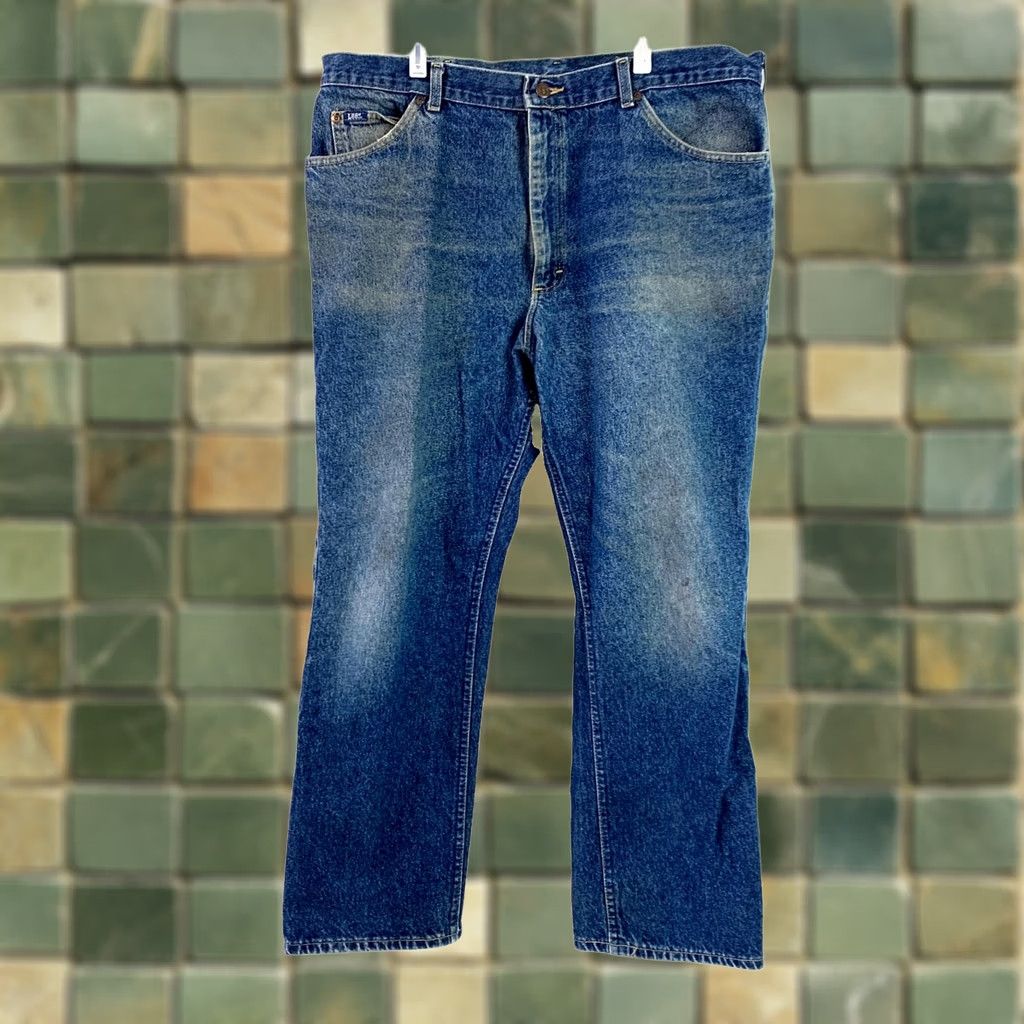 Lee VINTAGE Lee Jeans Size 42 x 30 Regular 100% Cotton Medium Wash Union Made Mens Jeans Density 27.5" Inseam Blue Straight 42x30 Beige? Size US 42 / EU 58 - 1 Thumbnail