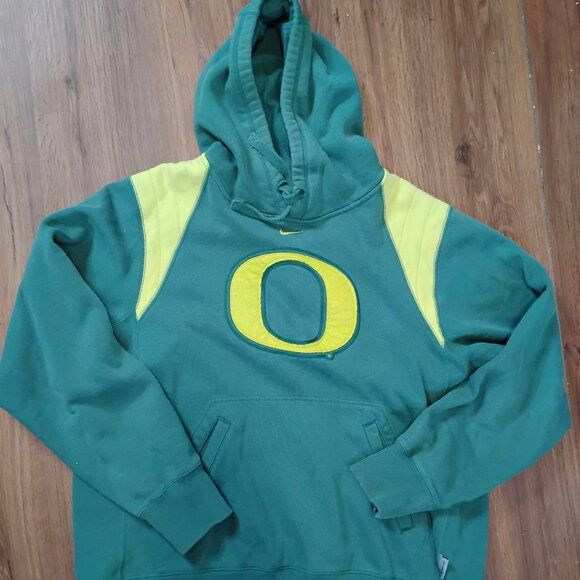 Nike Vintage Nike Oregon Ducks Hoodie Sweatshirt Mid Swoosh Size US L / EU 52-54 / 3 - 2 Thumbnail