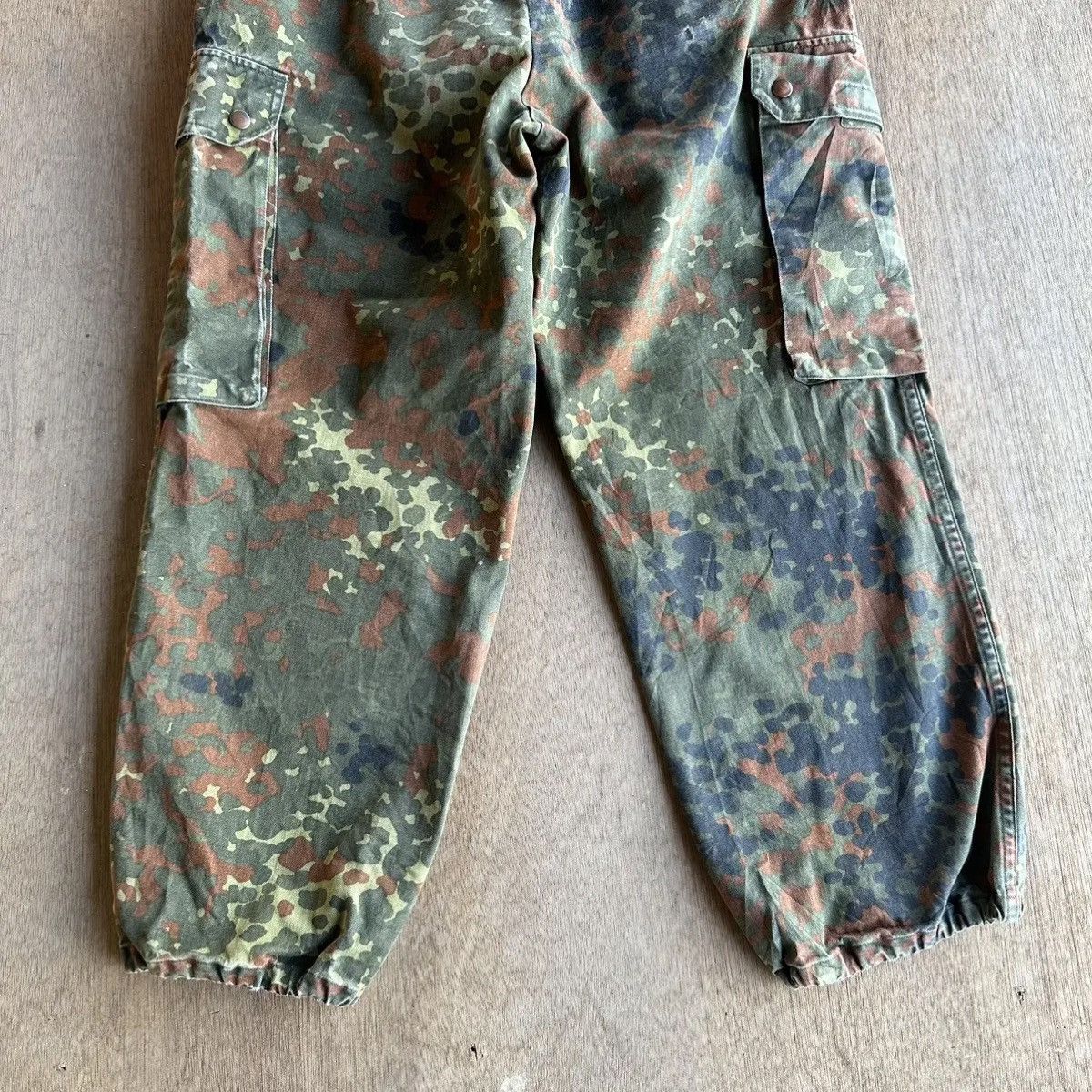GmbH 90’s Vintage H.WINNEN GMBH German Military Camo Ankle Pants Size US 29 - 12 Thumbnail