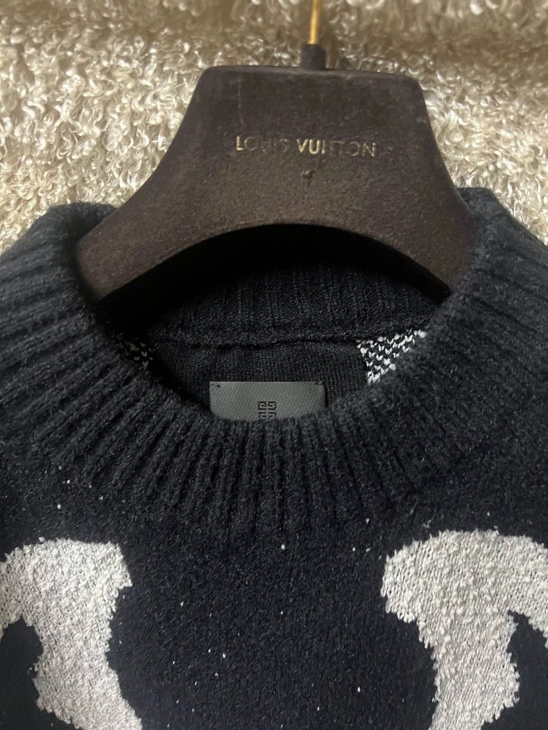 Givenchy Givenchy Men's Heavy Wool Sweater, Loose Fit, Size M Size US M / EU 48-50 / 2 - 4 Thumbnail