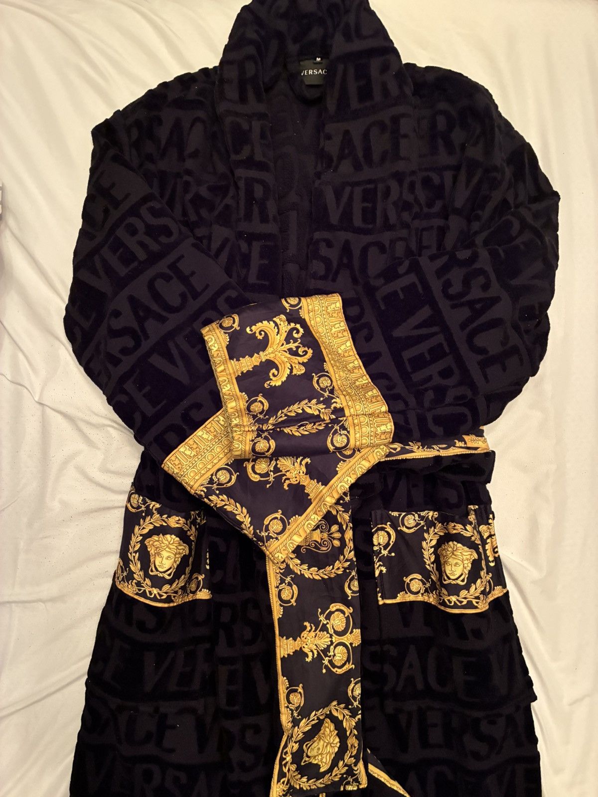 Versace Versace I ♡ Baroque Bathrobe Size US M / EU 48-50 / 2 - 1 Thumbnail