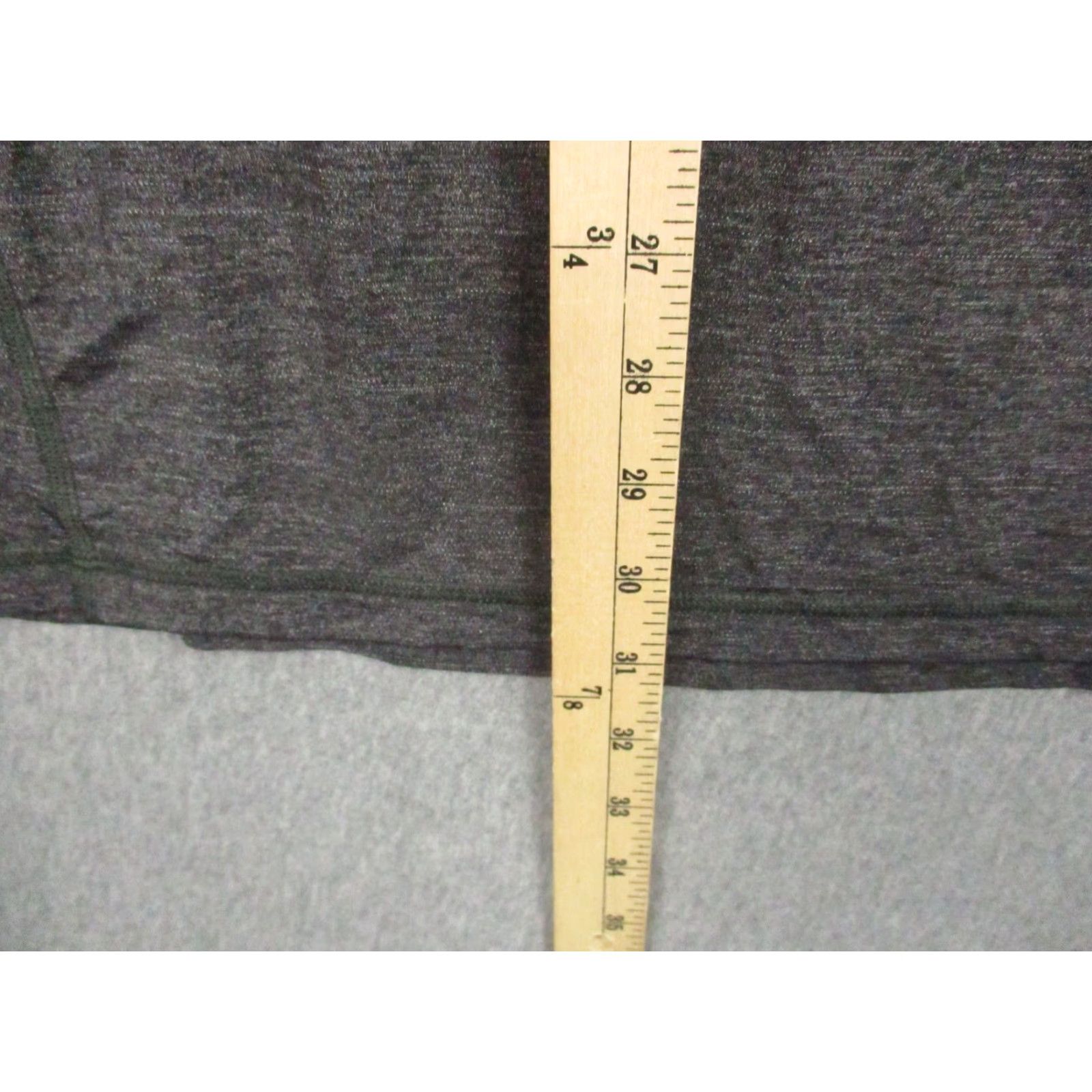 Lululemon Lululemon Shirt Mens XL V-Neck Lightweight Short Sleeve T-Shirt Gray Pocket Reflective Logo Mens Size US XL / EU 56 / 4 - 3 Thumbnail