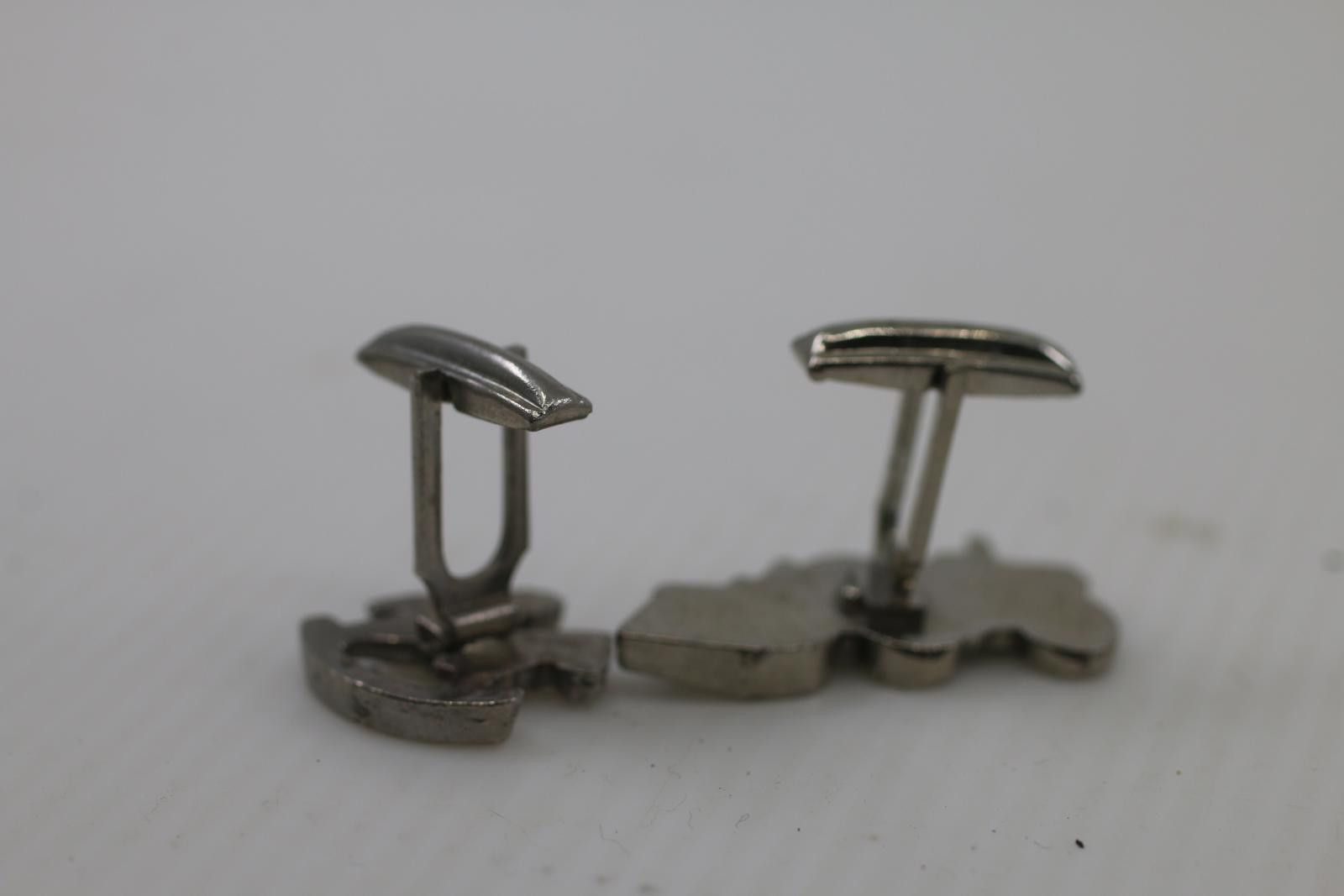 The Unbranded Brand Caterpillar CAT 944 Cufflinks Construction Loader & Horse Size ONE SIZE - 5 Thumbnail