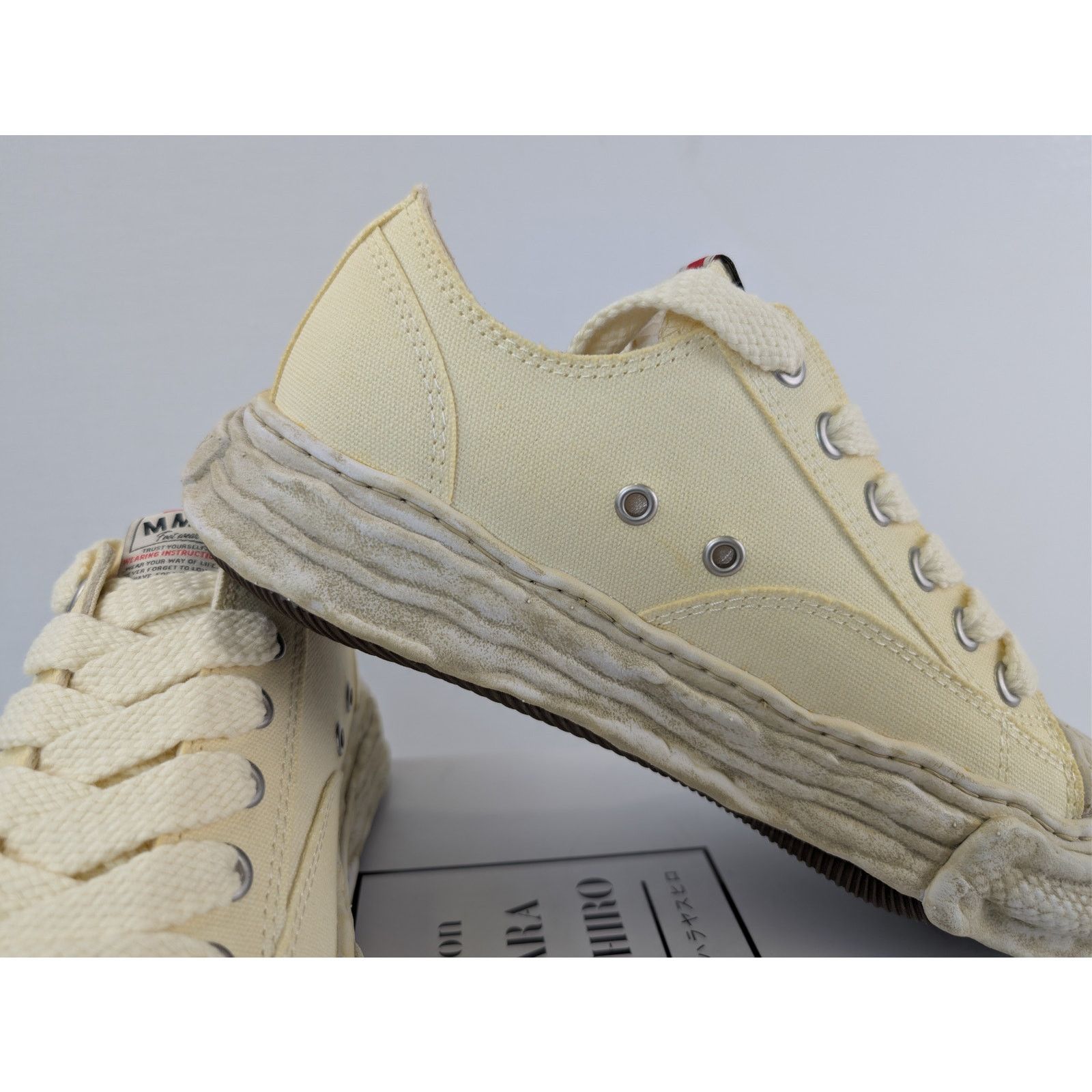 Maison MIHARA YASUHIRO o1rshd1 Peterson 23 OG Sole Canvas Low-Top Sneaker in White Size US 8 / EU 41 - 20 Thumbnail