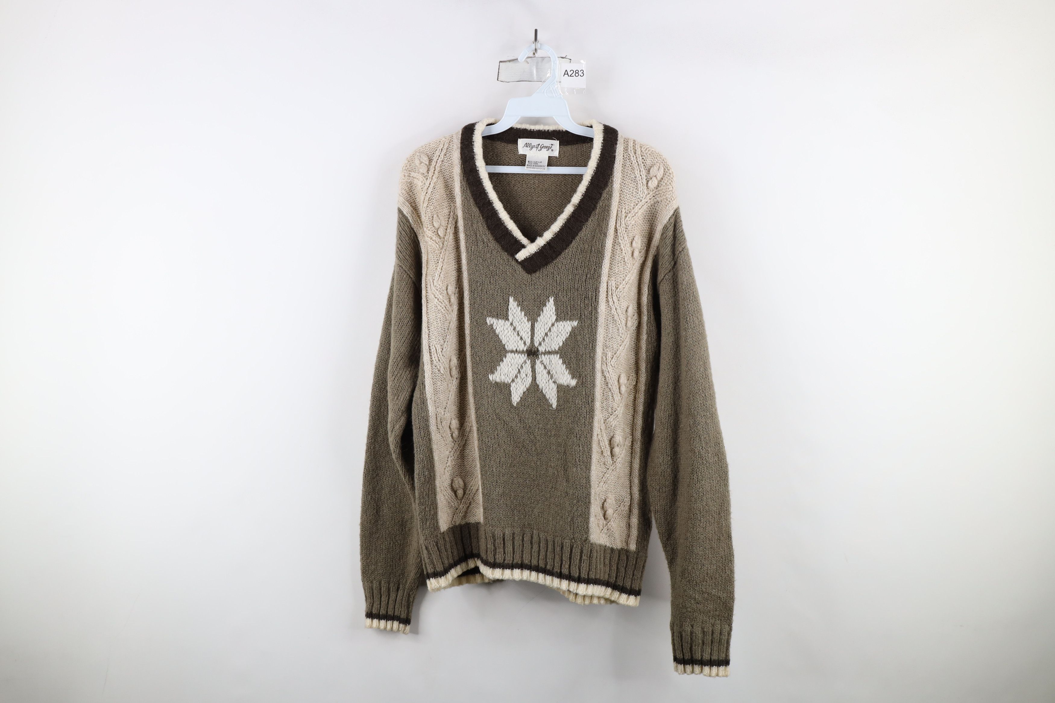 Vintage Vintage 90s Streetwear Wool Blend Knit Snowflake Sweater Size M / US 6-8 / IT 42-44 - 1 Thumbnail