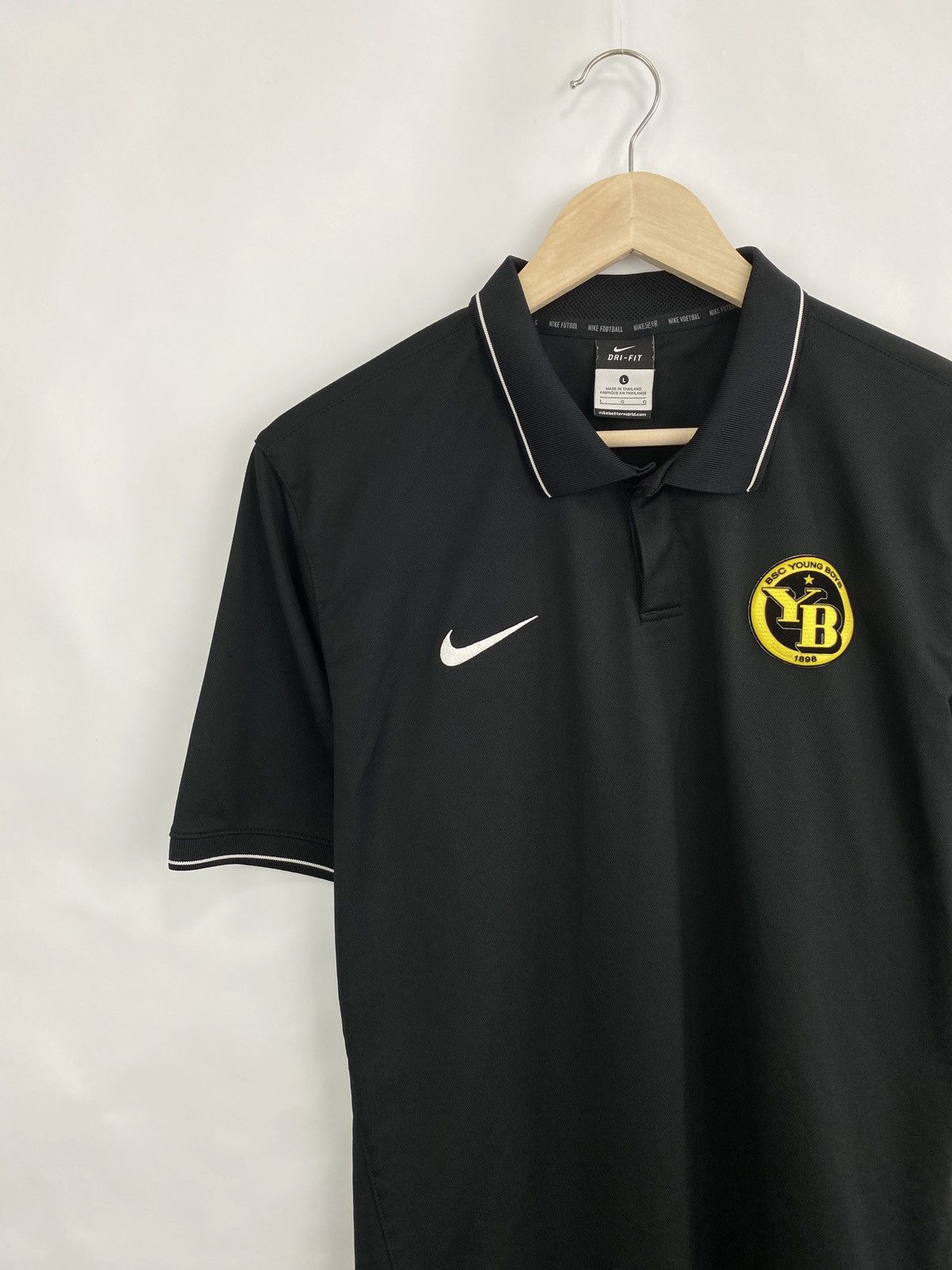 Nike 🇨🇭 Nike BSC Young Boys Football Shirt Jersey Rare Retro Y2K Size US L / EU 52-54 / 3 - 2 Thumbnail