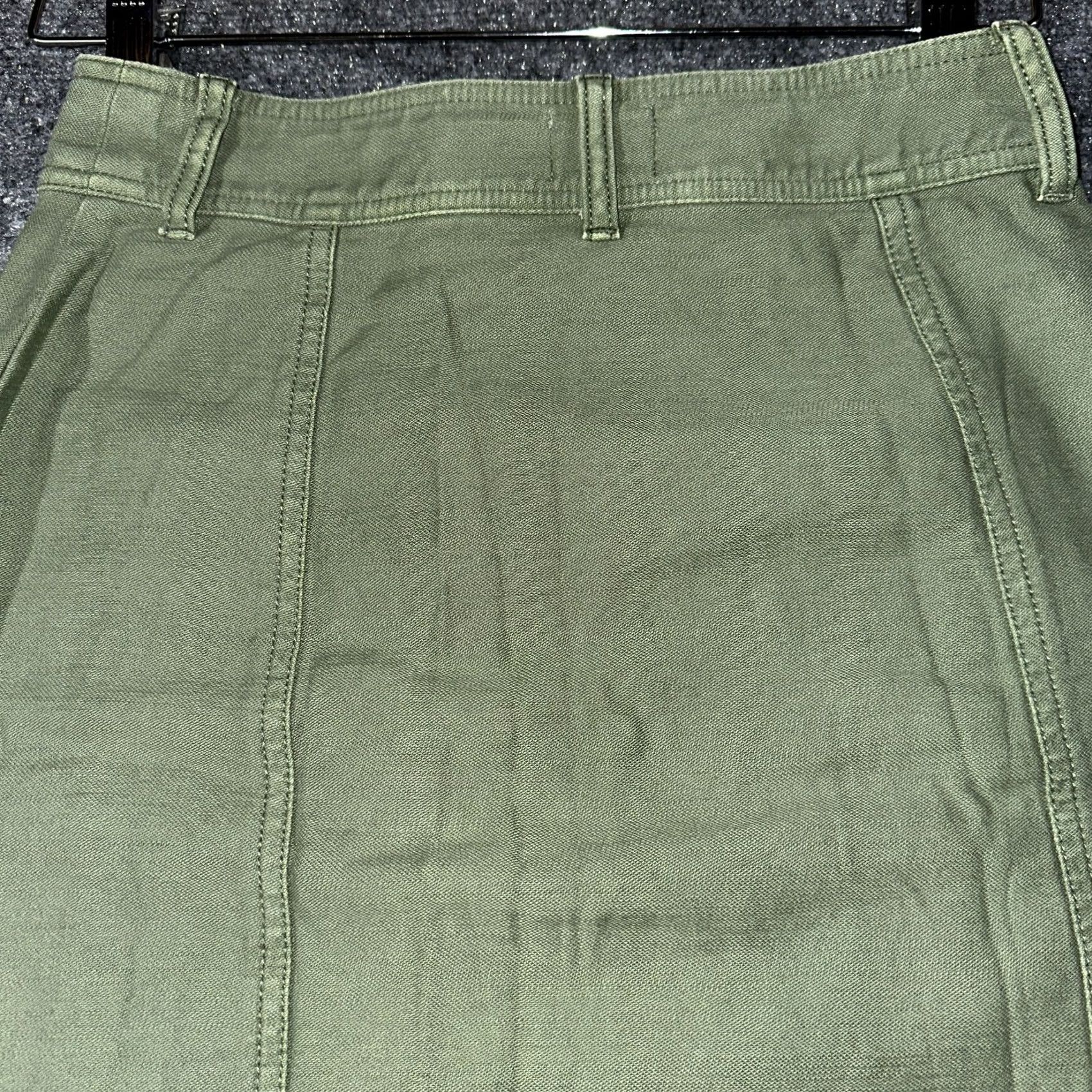 J.Crew J.CREW Skirt Womens 23 Green Cotton Pockets Button Front Knee Length Vintage: No, Solid, Classic Modern, Mid Rise, Regular Size 23, Women, Skirt Size 40" / US 18 - 6 Thumbnail