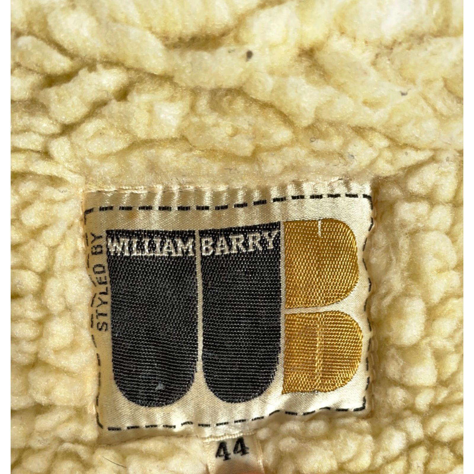 Marlboro VINTAGE William Barry Coat 70s Corduroy Sherpa Rancher Brown 44 Men's Western Style PEA COAT 80s Hipster Retro Lined Pockets Winter Fall Spring Size US S / EU 44-46 / 1 - 5 Thumbnail