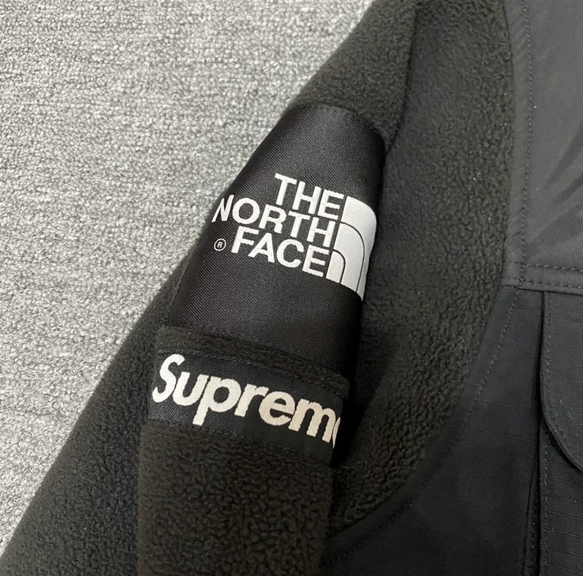 Supreme × The North Face Supreme tnf the north face expedition fleece jacket black Size US S / EU 44-46 / 1 - 5 Thumbnail