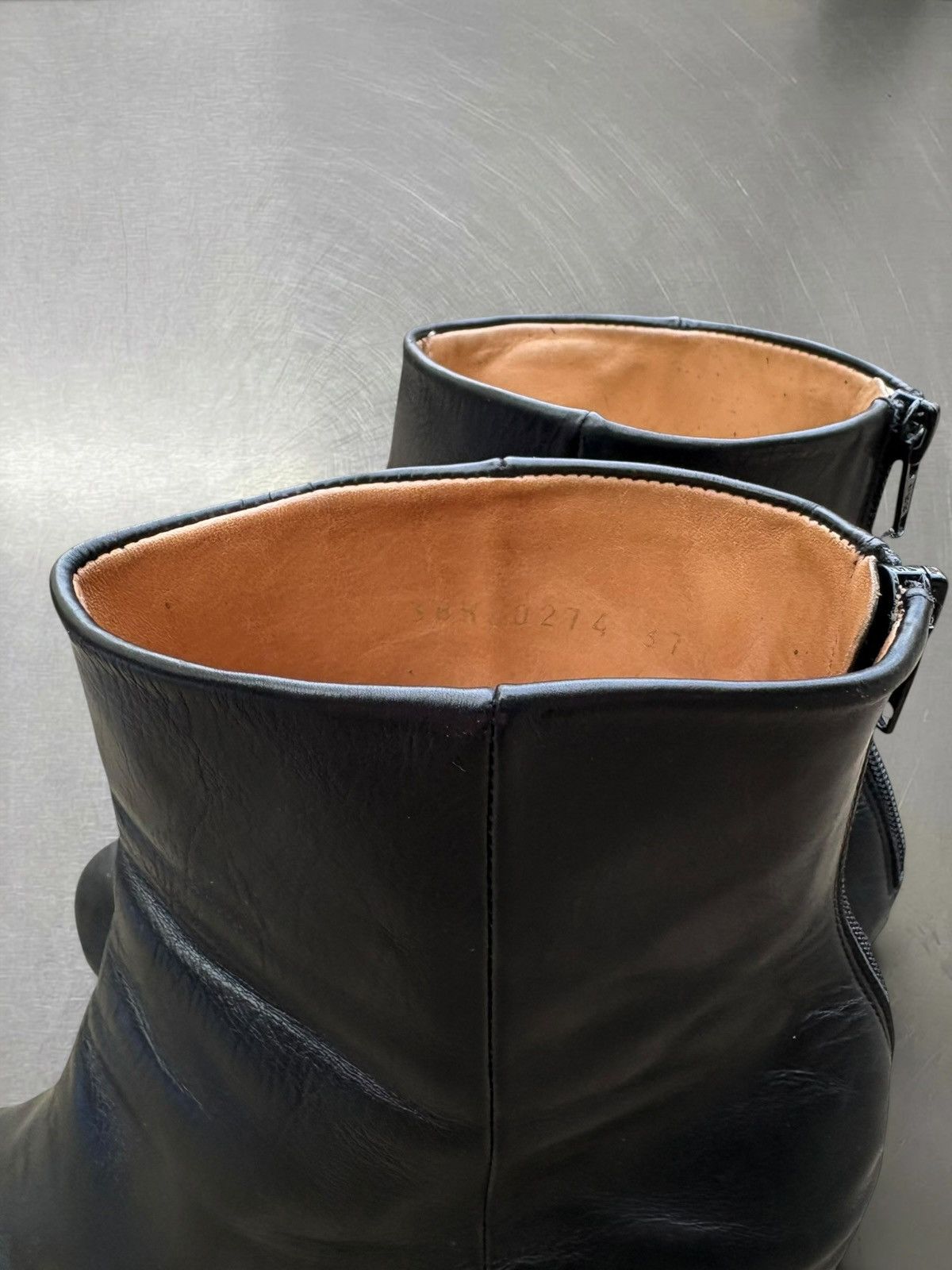 Maison Margiela Maison Margiela Leather Boots Black Textured Heel Size 37 Size US 7 / IT 37 - 9 Thumbnail