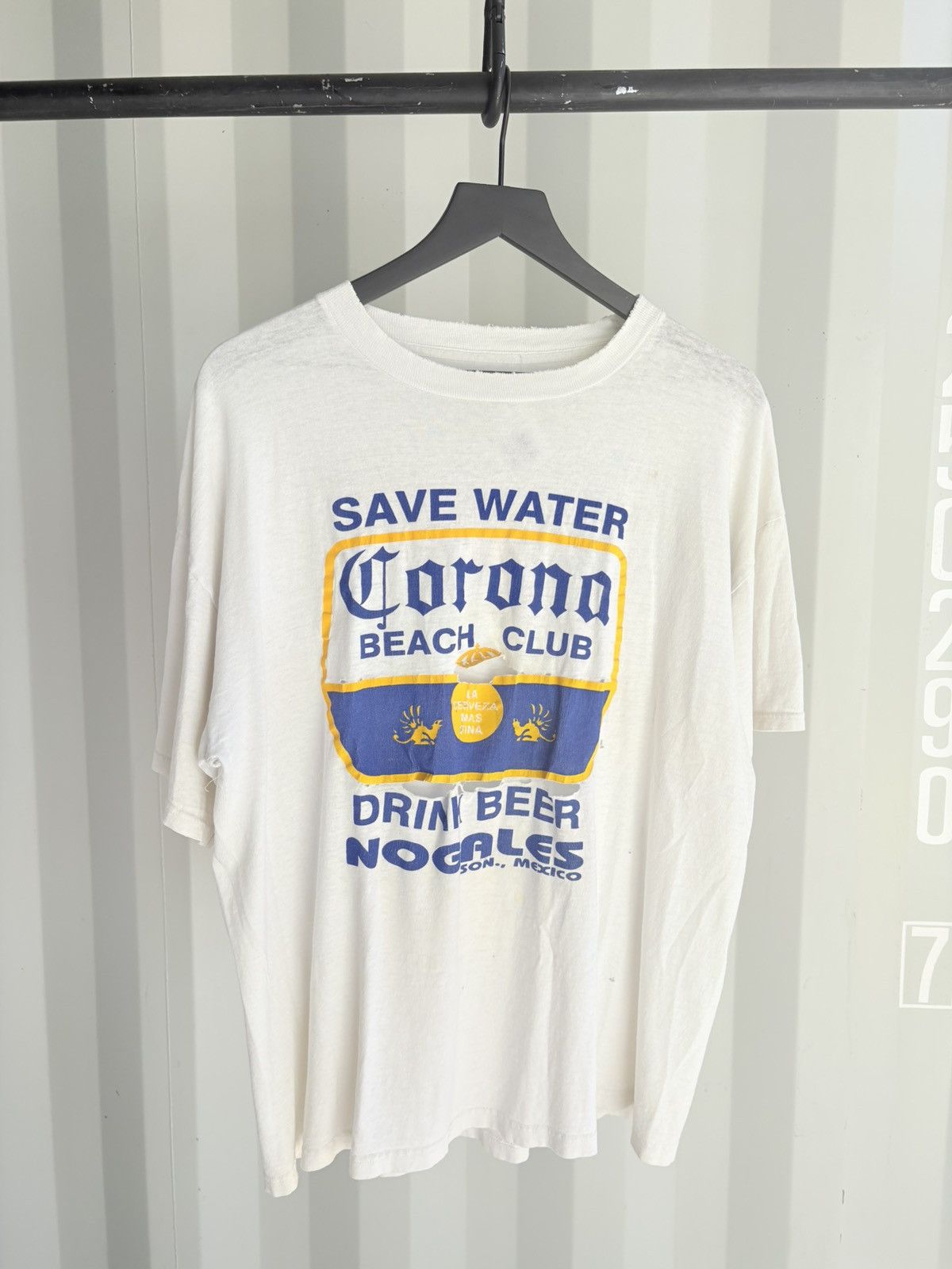 Vintage Vintage Corona Shirt thrashed Faded Distressed Grunge Band Size US XL / EU 56 / 4 - 1 Thumbnail