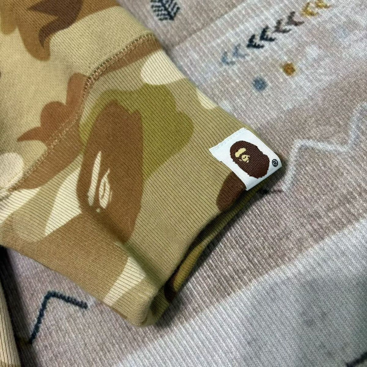 Bape LIMITED CAMO SHARK FULL ZIP HOODIE Size US L / EU 52-54 / 3 - 3 Thumbnail