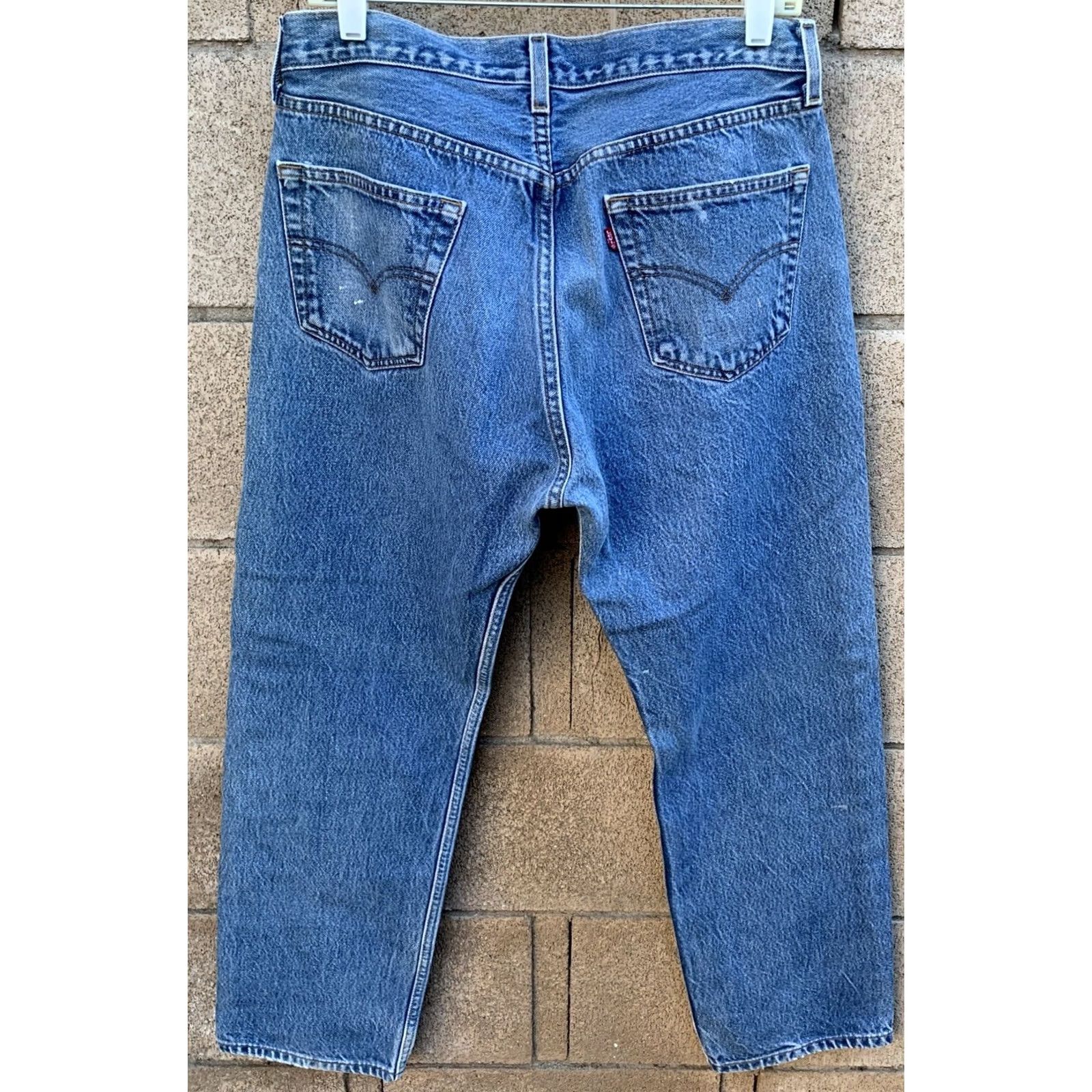 Levi's VINTAGE Levi's 501 Jeans Blue Cotton 34 in Waist 29.5 Inseam 36 Mens Regular Paint Fade 100% Cotton Button Fly Size US 36 / EU 52 - 4 Thumbnail