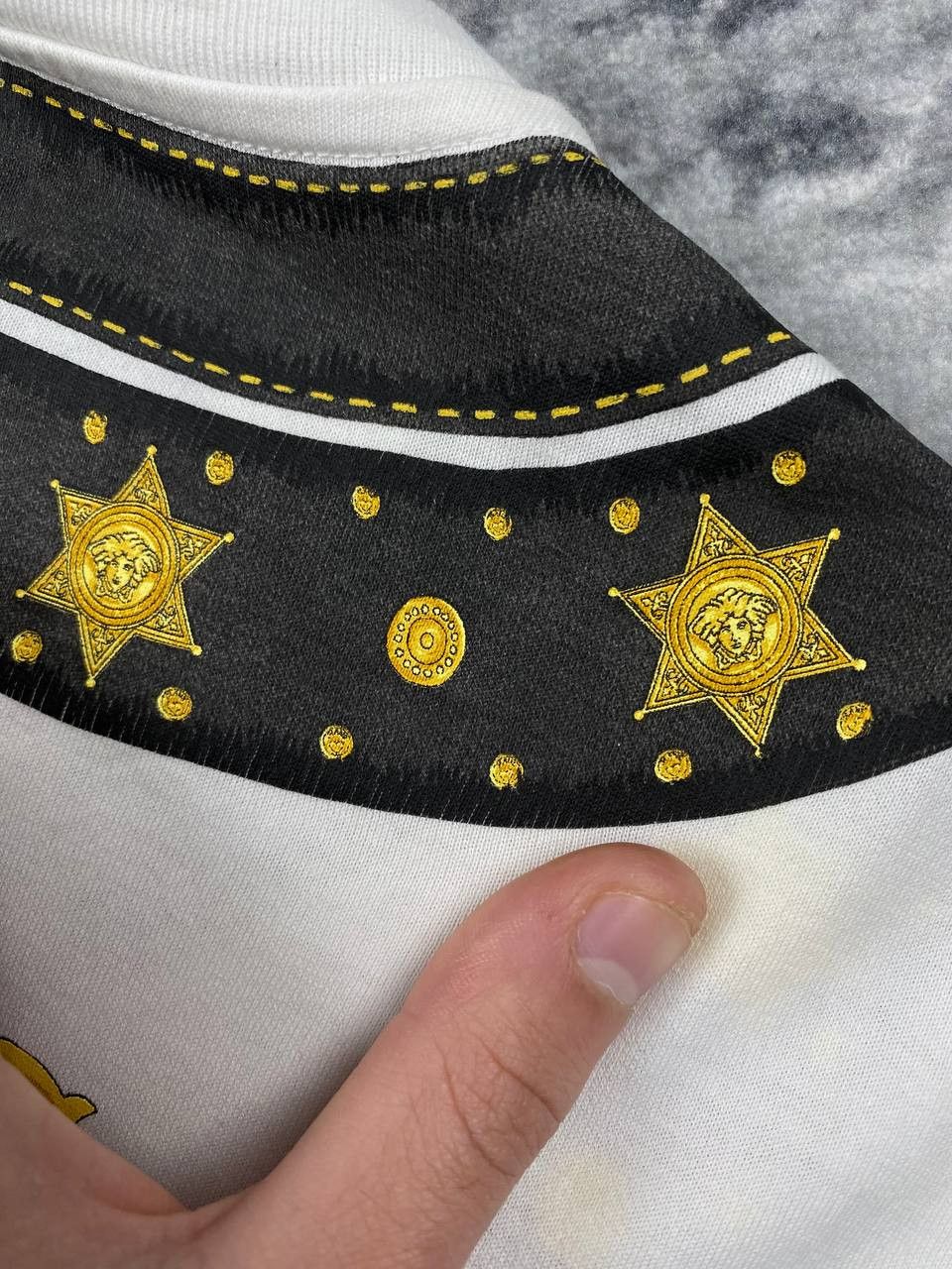 Versace Versace Baroque Big Logo Golden Belt T Shirt Men Size XL Size US XL / EU 56 / 4 - 16 Thumbnail