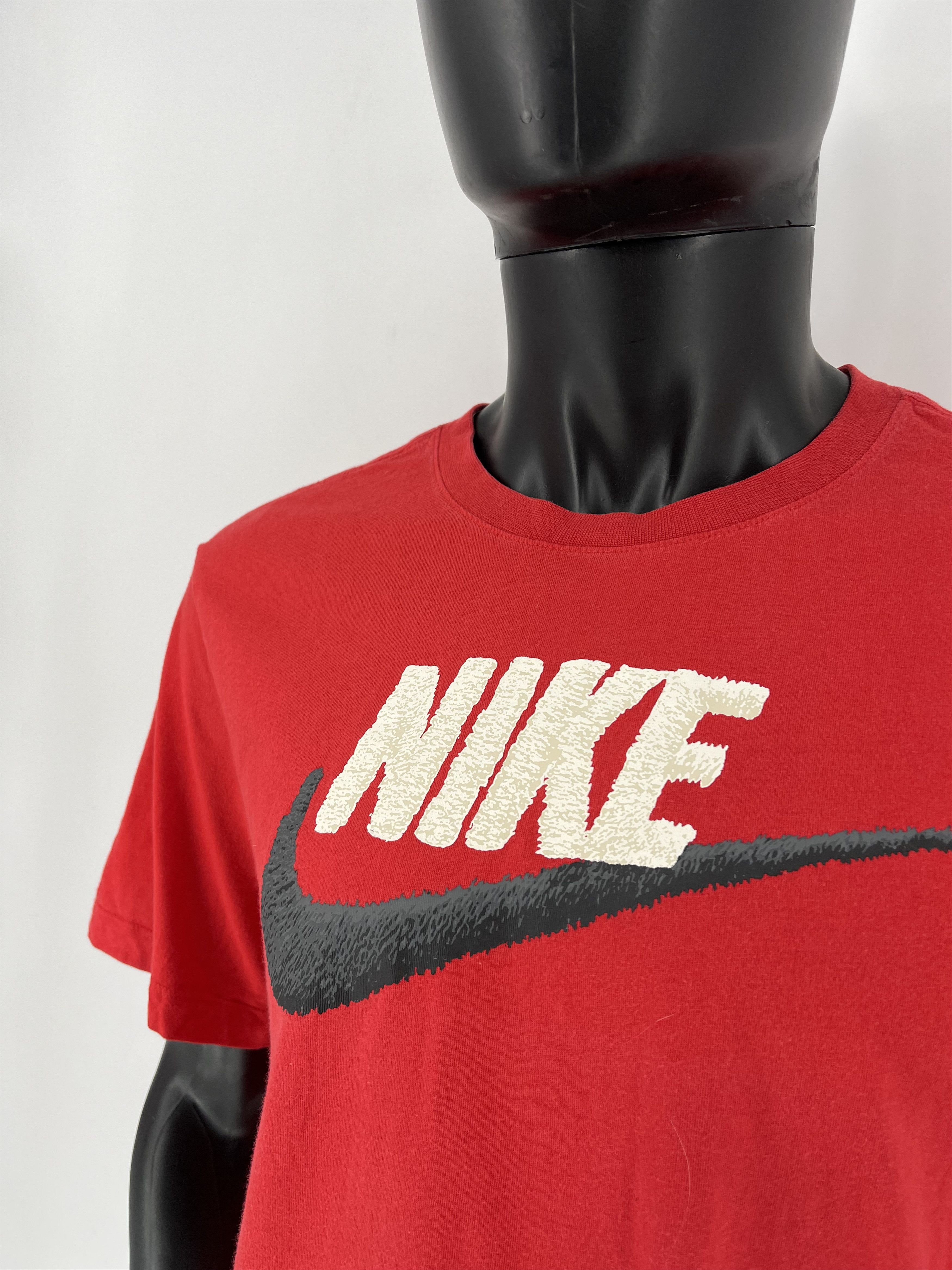 Nike Vintage Y2K Nike Big Logo Tee Travis Scott Style Grailed Size US L / EU 52-54 / 3 - 6 Thumbnail