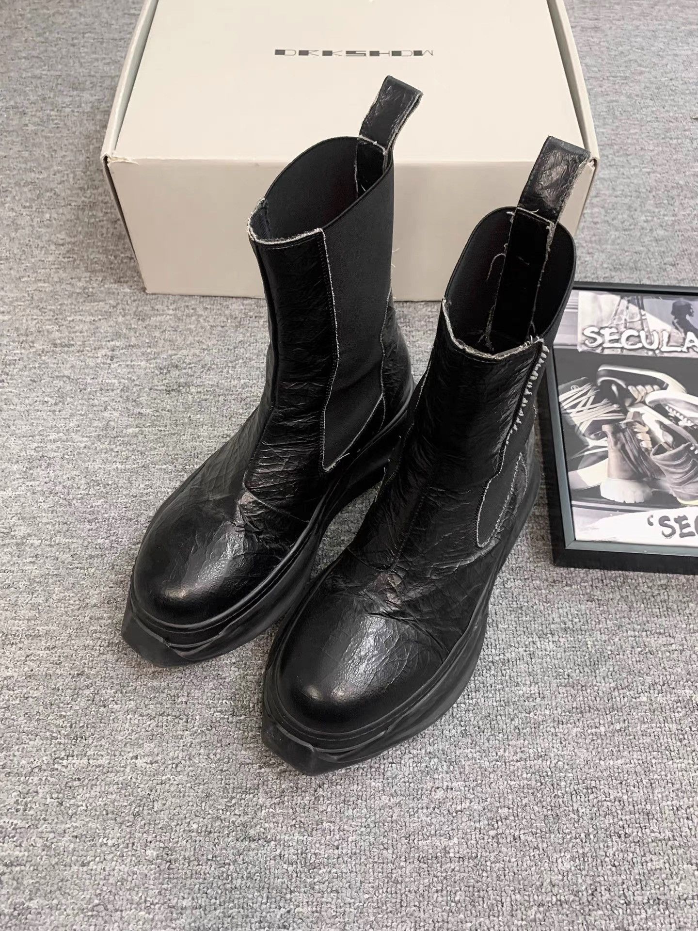 Rick Owens Rick Owens Cracked Leather Platform Chelsea Boots K34 Size US 8 / EU 41 - 3 Thumbnail