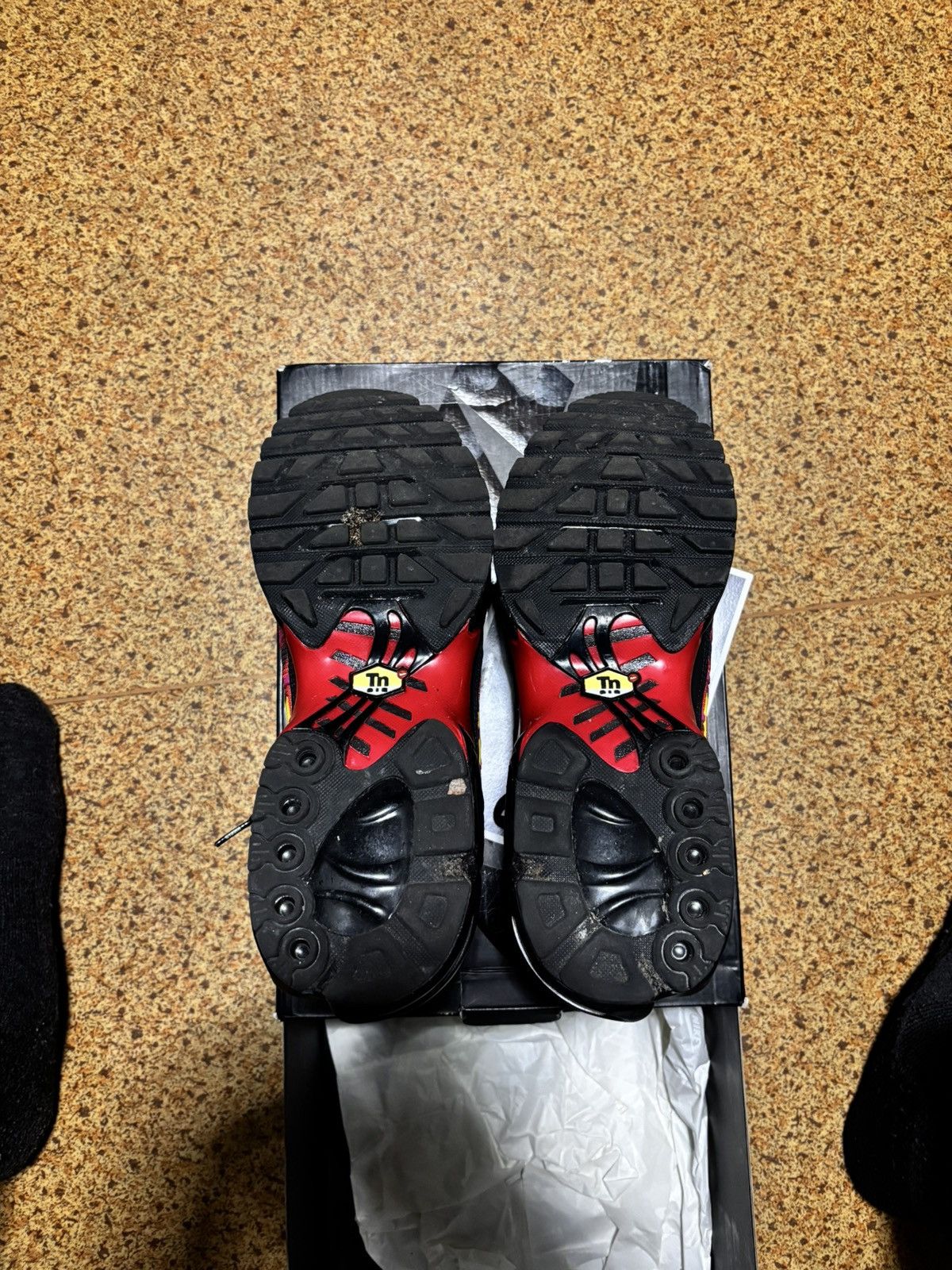 Nike × Supreme Supreme x nike air max 95 (Flame) Size US 11.5 / EU 44-45 - 8 Thumbnail