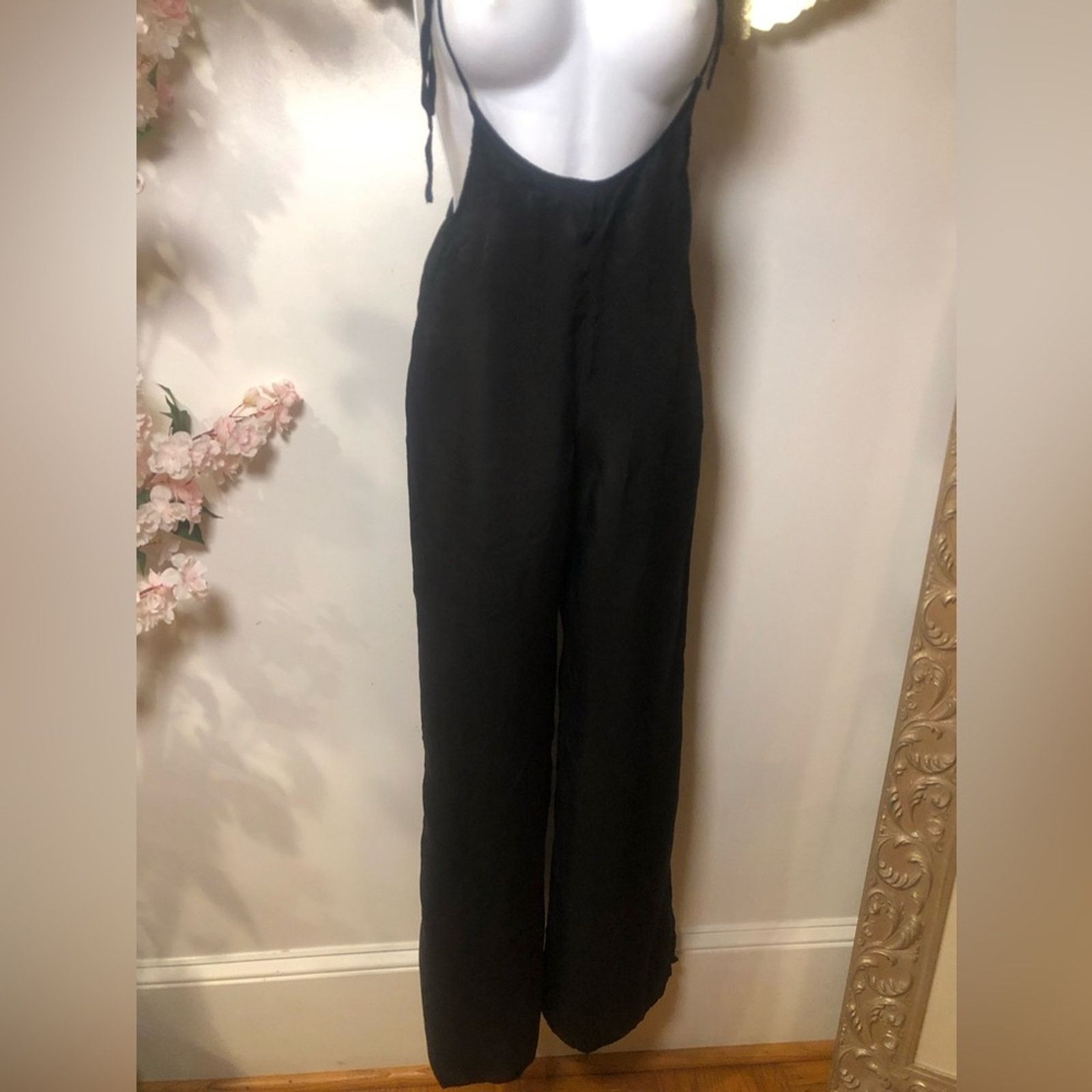 Other Pants bottoms Suspenders jumpsuit. Silky look and feel. Size 25" / US 0 / IT 36 - 3 Thumbnail