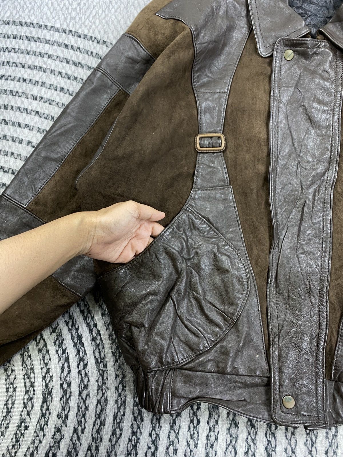 Japanese Brand Vintage Iwai Lambskin Zipper Leather Bomber Jacket Size US XL / EU 56 / 4 - 7 Thumbnail