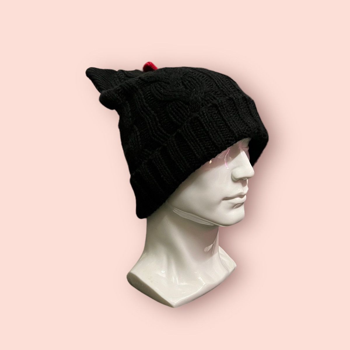Anime × Cartoon Network × Japanese Brand RARE HELLO KITTY CAT EARS RED RIBBON KNITTED BEANIE Size ONE SIZE - 8 Thumbnail