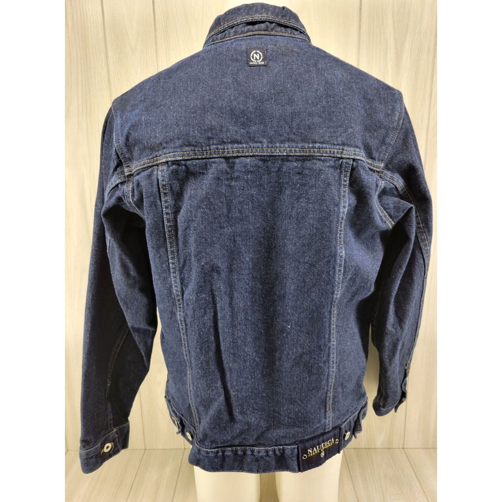 Nautica VINTAGE Nautica Dark Blue Denim Jeans Trucker Jacket Mens Size LRG Button Front Size US 33 - 6 Thumbnail