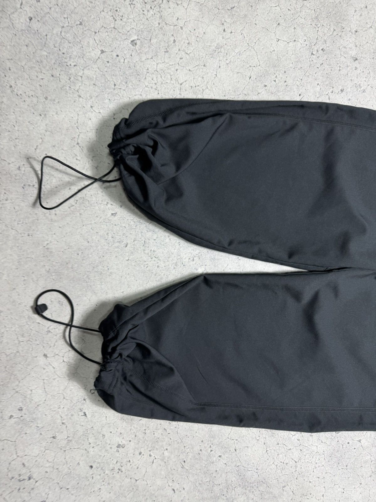 Nike Nike Vintage Nylon Baggy Track Pants Swoosh Drill Black Size US 32 / EU 48 - 2 Thumbnail
