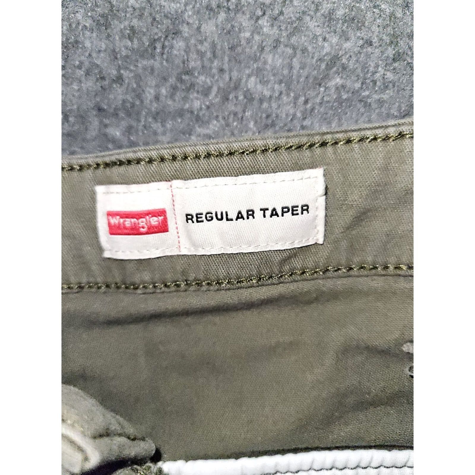 Wrangler VINTAGE Wrangler Cargo Pants Men's 40x32 Regular Tapered Green High Rise Hiking Size US 40 / EU 56 - 2 Thumbnail