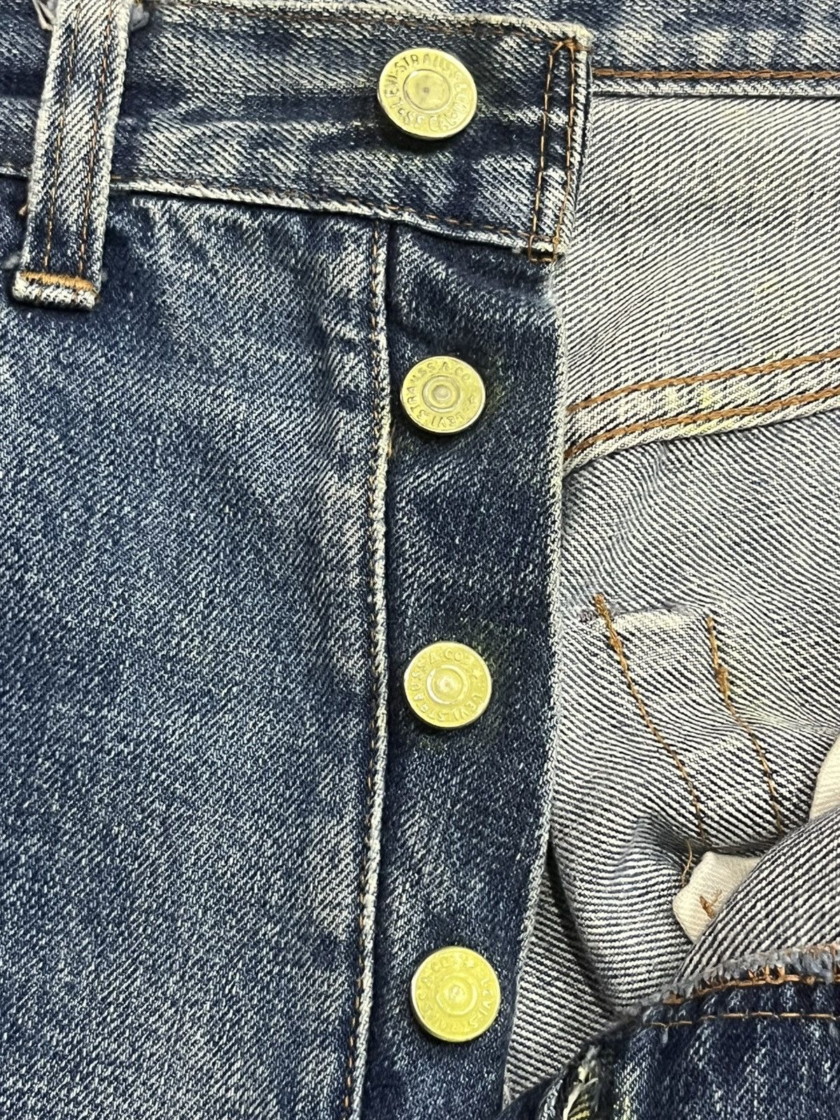 Levi's Vintage 60s Levi’s 501 Button No 6 Distressed Selvedge Jeans Size US 28 / EU 44 - 6 Thumbnail