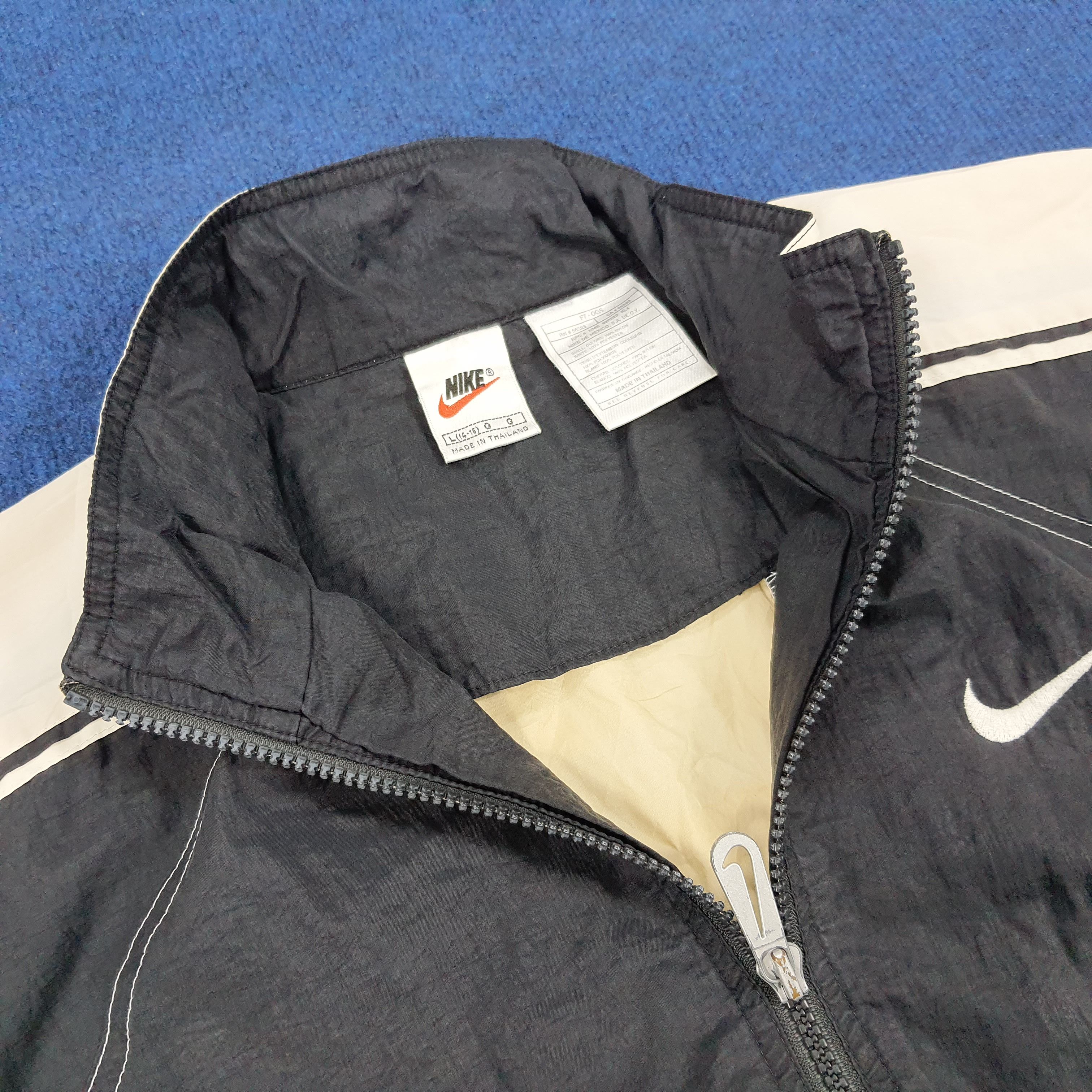 Nike × Vintage Vintage Nike Sportswear Outdoor Jacket Size US L / EU 52-54 / 3 - 5 Thumbnail