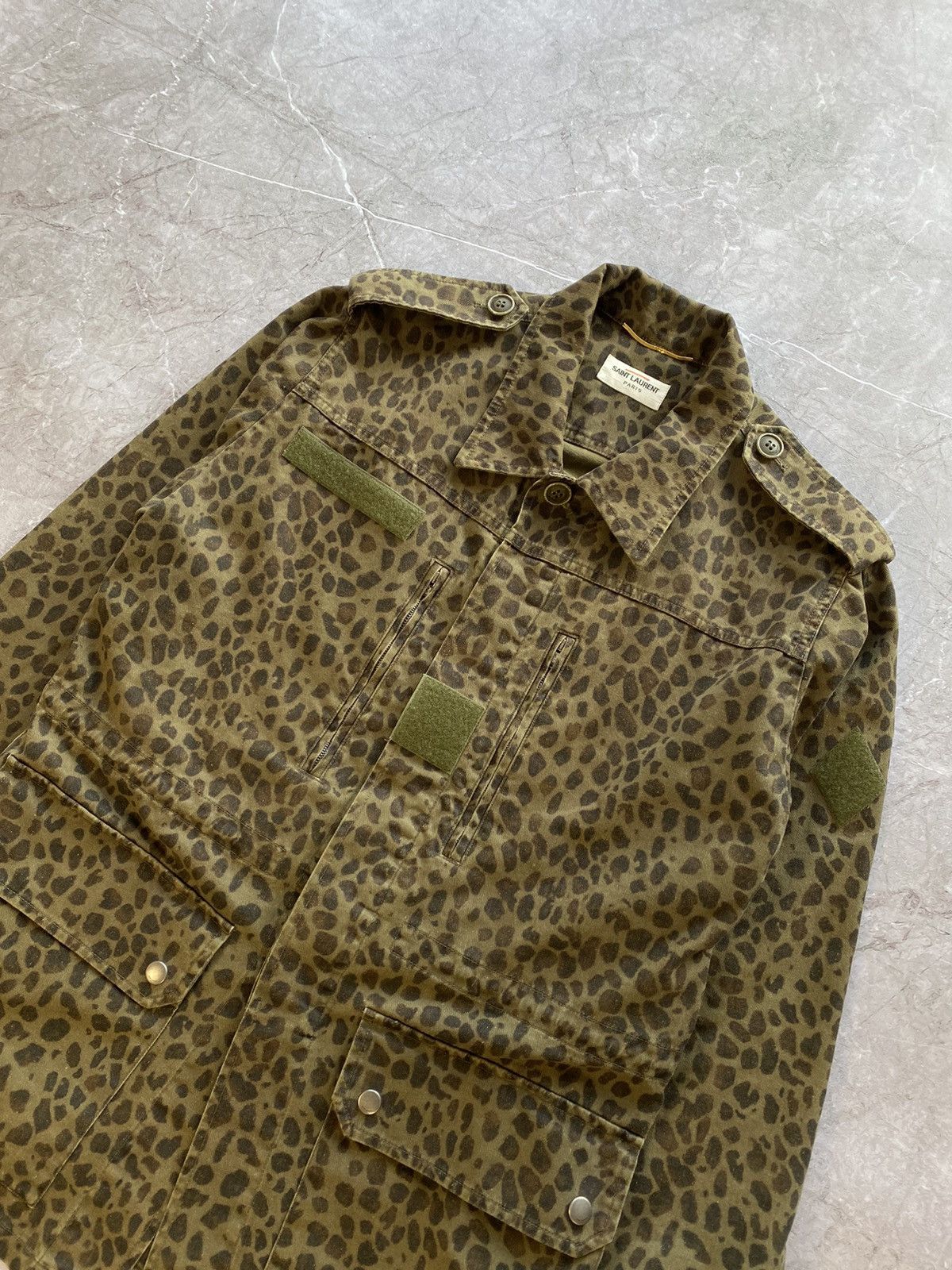 Saint Laurent Paris × Yves Saint Laurent Rare Saint Laurent Paris Leopard Print Military Jacket Y2K Size US M / EU 48-50 / 2 - 3 Thumbnail