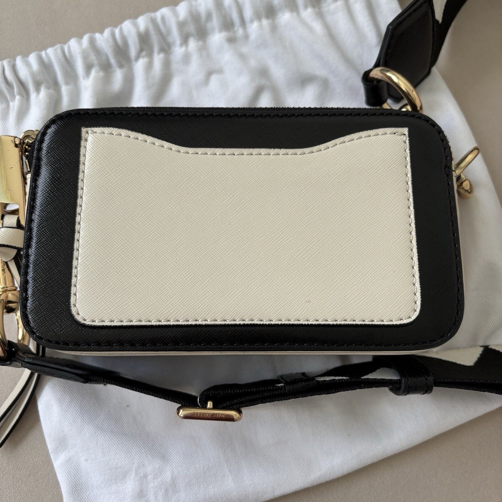 Marc Jacobs Marc Jacobs Snapshot Crossbody Bag Black And White Size ONE SIZE - 4 Thumbnail