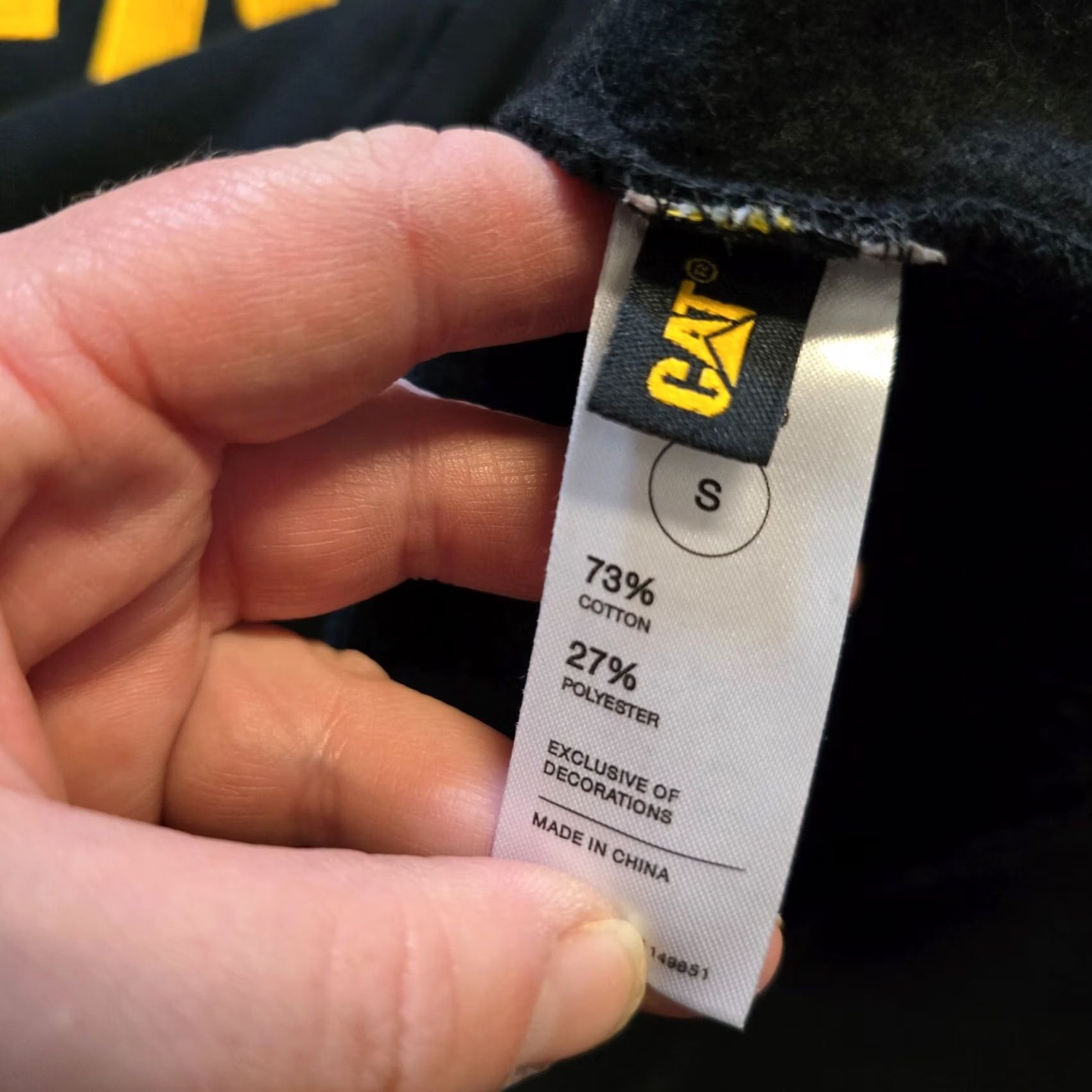 Vintage CAT Hoodie Men Small Black Yellow Embroidered Caterpillar Construction Embroidery Pockets Heavyweight Hooded Pullover Size US S / EU 44-46 / 1 - 7 Thumbnail