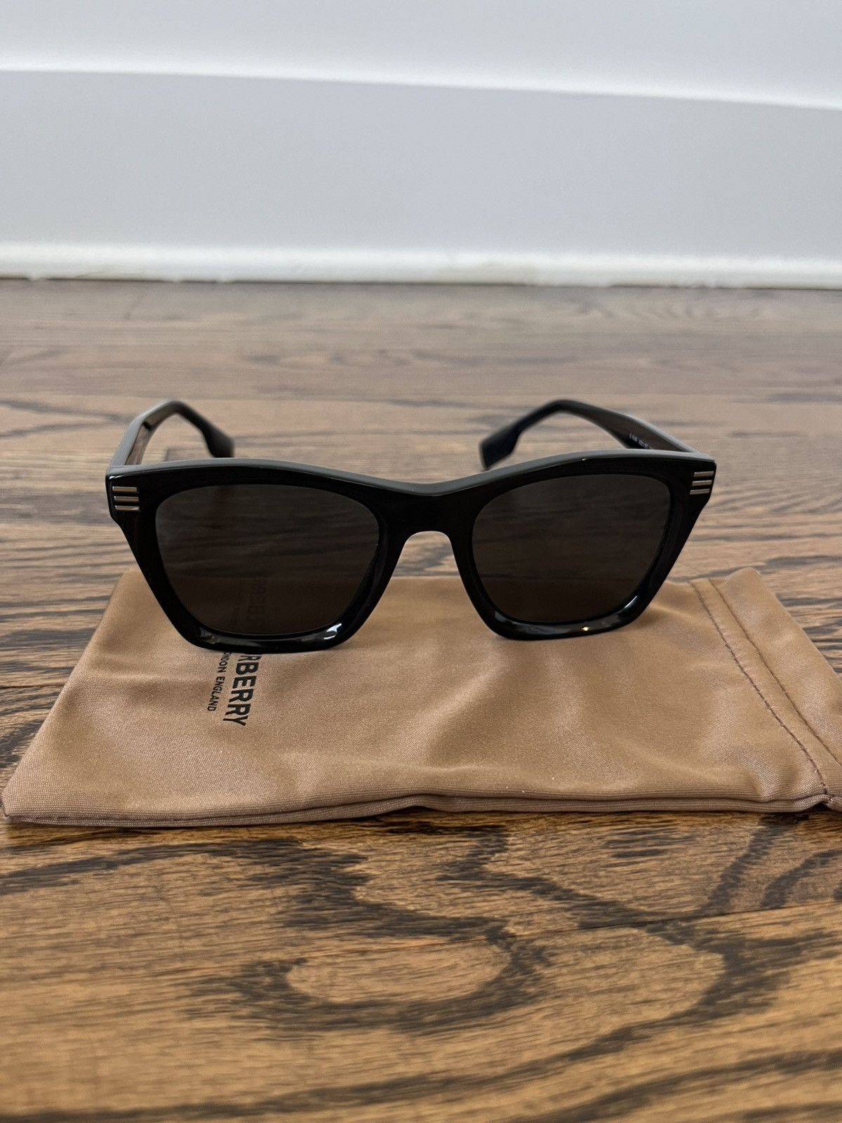 Burberry Burberry Square Sunglasses Size ONE SIZE - 8 Thumbnail