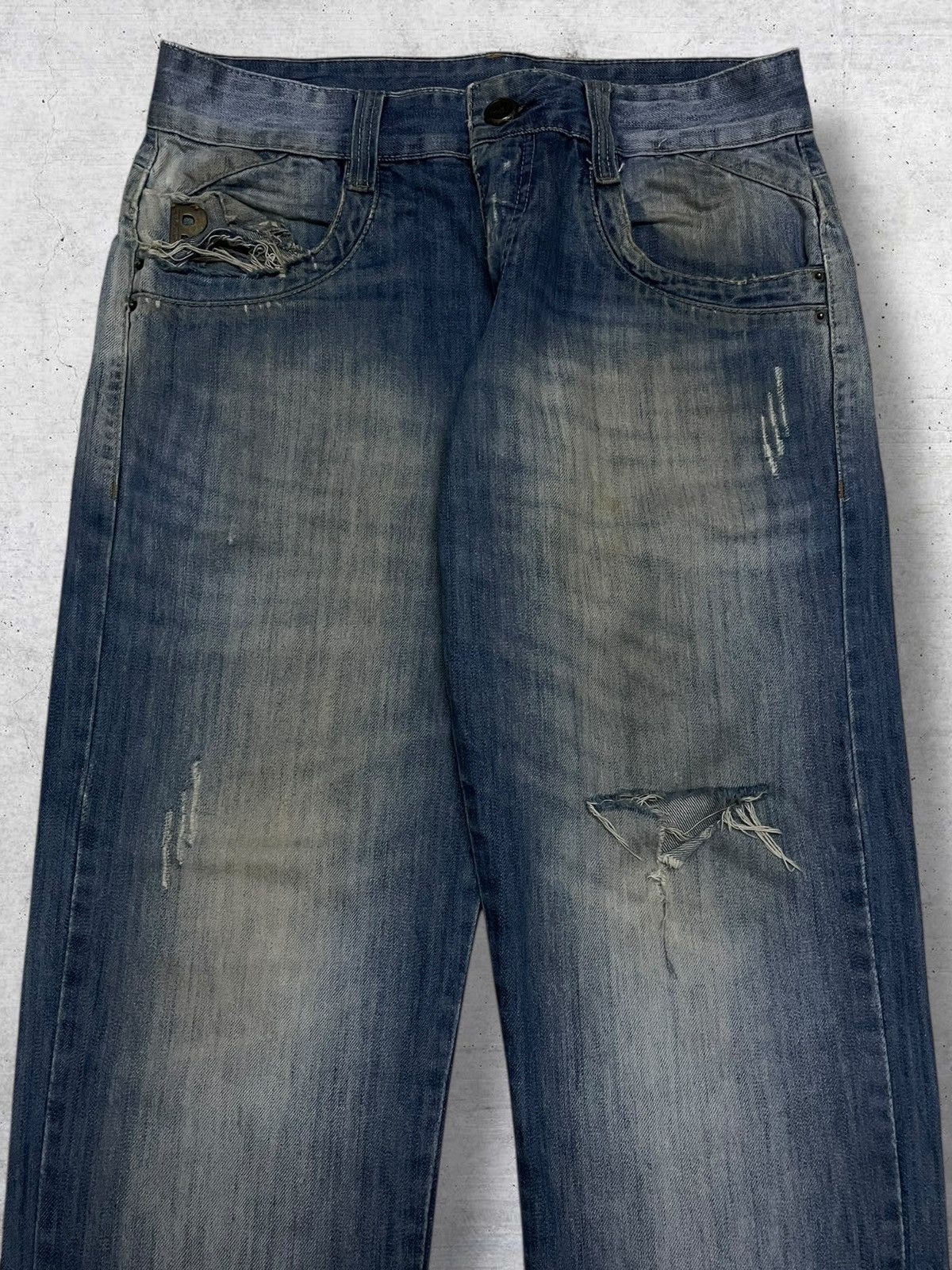 Japanese Brand VINTAGE REPUBLICA MIX DESIGNER JAPAN MUDWASH RIPPED DENIM Size US 31 - 4 Thumbnail