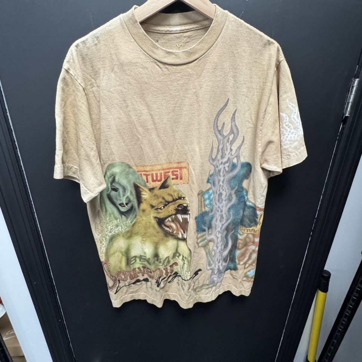 Travis Scott Travis Scott Bazaar Souvenir Tee Brown Size US M / EU 48-50 / 2 - 1 Thumbnail