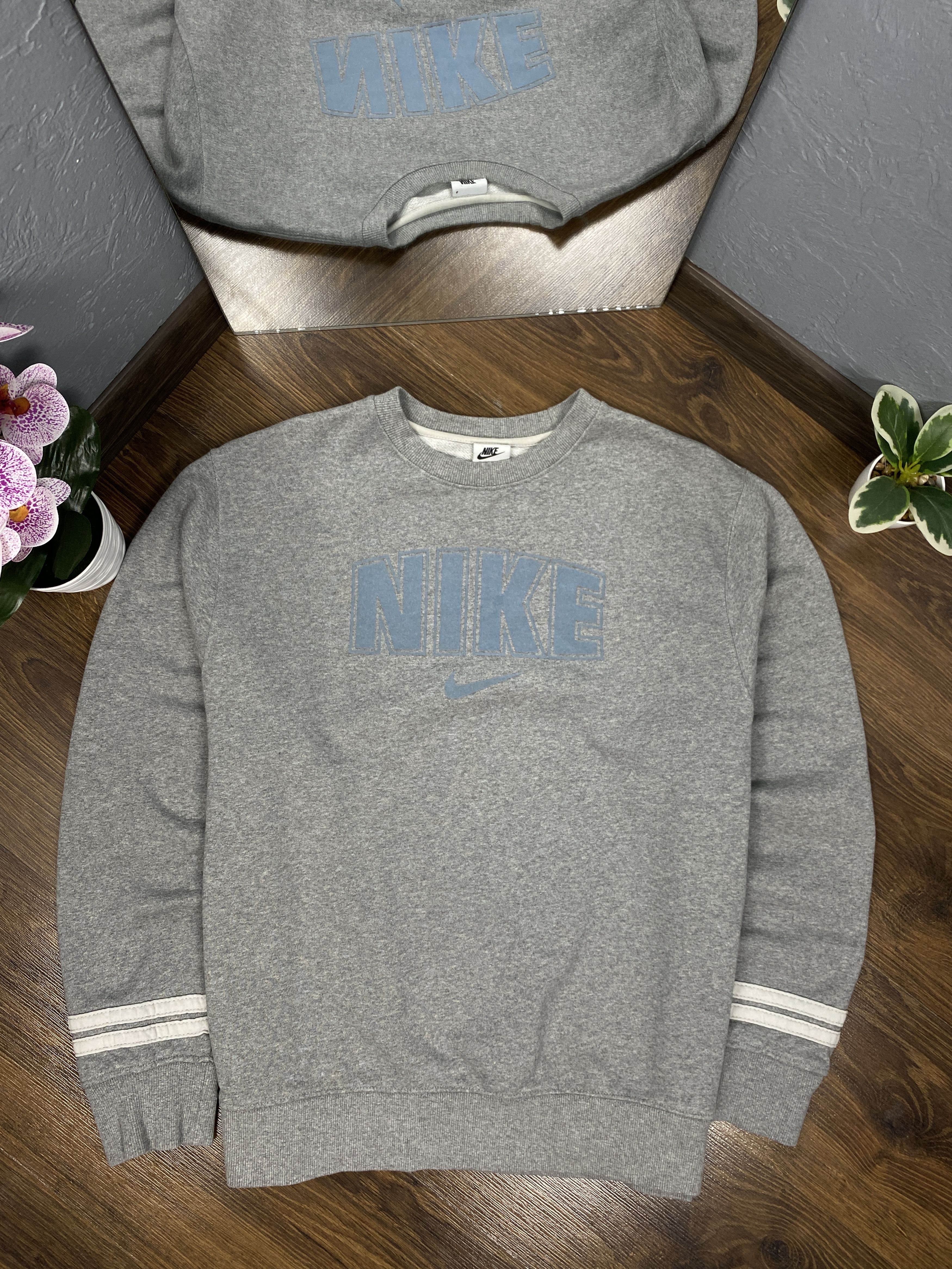 Nike Nike Mens Big Logo Swoosh Crew Neck Sweatshirt Size US L / EU 52-54 / 3 - 1 Thumbnail