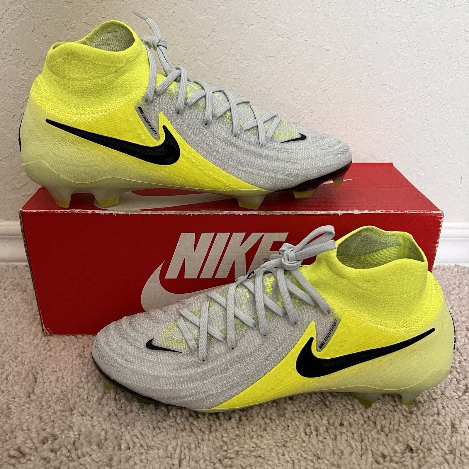 Nike Nike Phantom Luna 2 Elite FG Pack Grey Volt Size 7.5 New Size US 7.5 / EU 40-41 - 1 Thumbnail