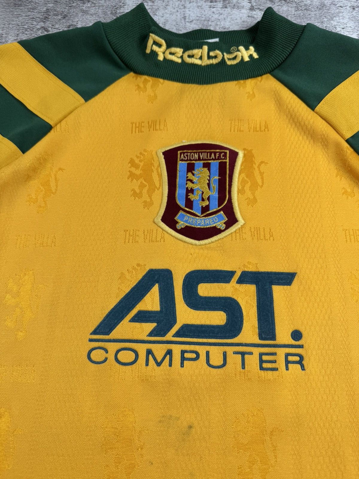 Reebok Vintage Aston Villa Goalkeeper GK Soccer Football Fan T Shirt Jersey Longsleeve Size US S / EU 44-46 / 1 - 7 Thumbnail