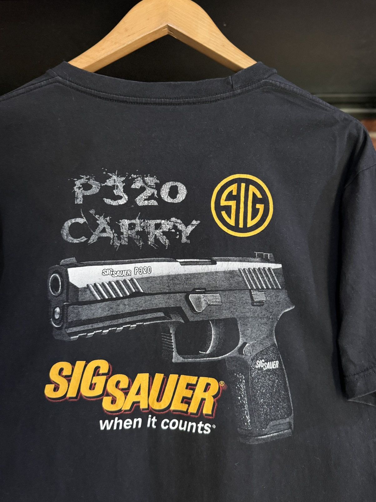 Vintage Vintage Y2K Sig Sauer When It Counts P320 Carry Faded Tee Size US L / EU 52-54 / 3 - 2 Thumbnail