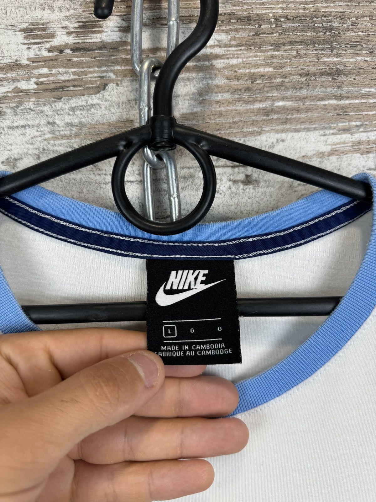 Nike Mens Vintage Nike centre swoosh T-shirt y2k drill tee Size US L / EU 52-54 / 3 - 6 Thumbnail