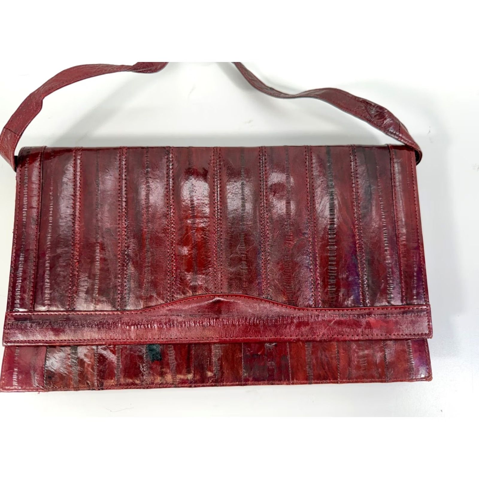 Skin VINTAGE Envelope Clutch Purse Handbag Womens Burgundy Red Eel Skin Leather Size ONE SIZE - 2 Thumbnail
