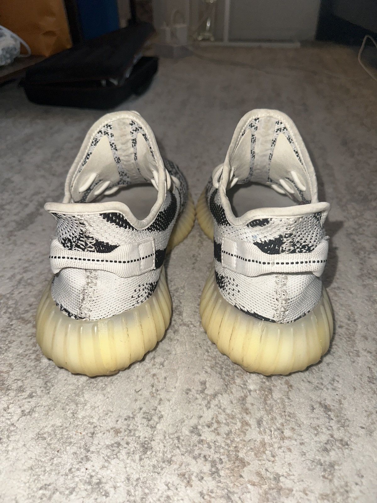 Adidas × Yeezy Zebra Yeezy Sneakers size 10 Size US 10 / EU 43 - 6 Thumbnail