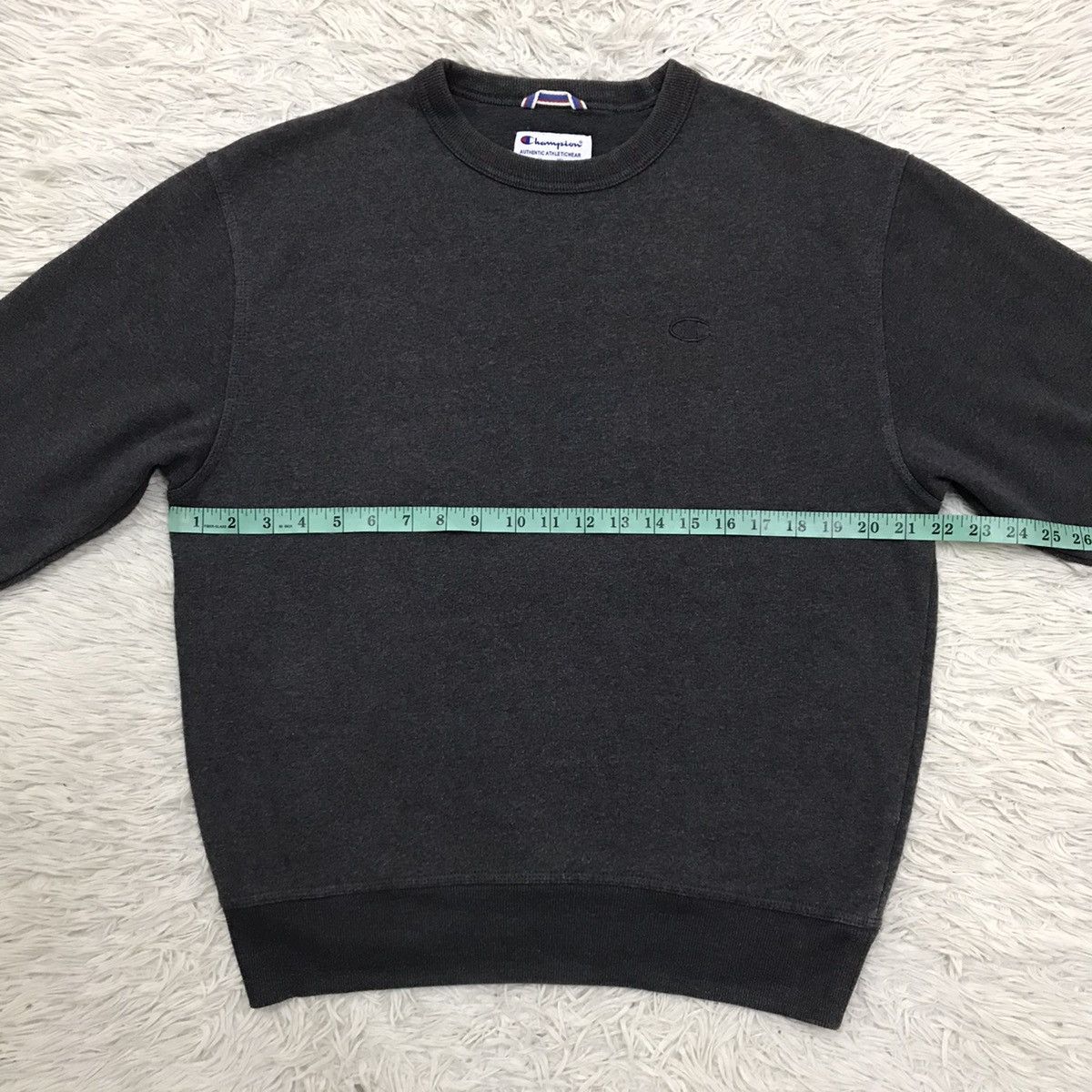 Champion CHAMPION AUTHENTIC ATHLETICWEAR SMALL LOGO SWEATSHIRT Size US M / EU 48-50 / 2 - 12 Thumbnail