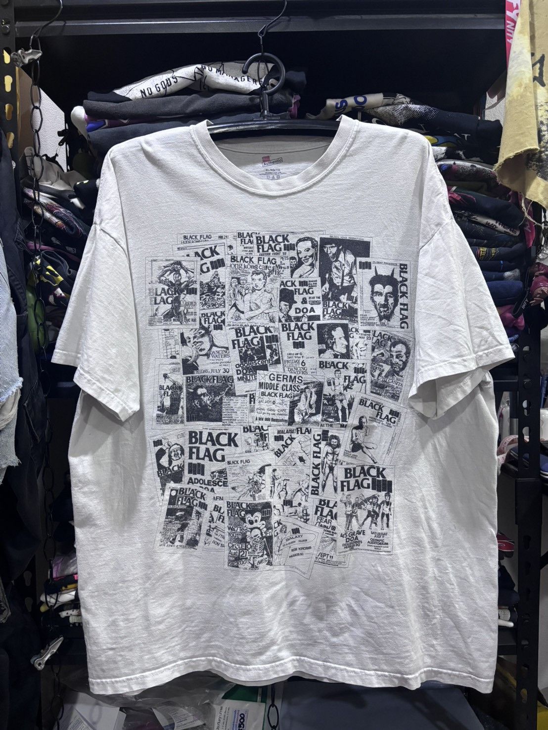 Vintage Vintage Black flag Size US XL / EU 56 / 4 - 1 Thumbnail