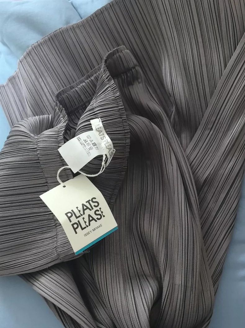 Issey Miyake issey miyake size:3 Grey pleated skirt Size 42" / US 20 - 3 Thumbnail