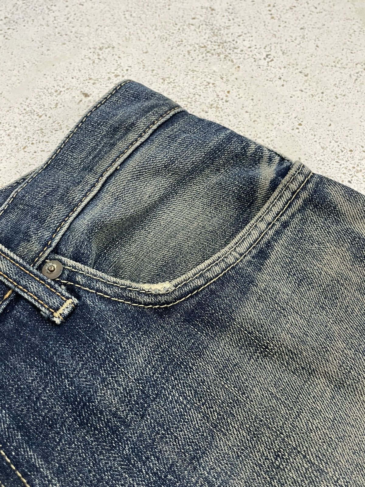 Japanese Brand × Uniqlo Indigo Mudwash Uniqlo Japan Minor Distressed Size US 34 / EU 50 - 8 Thumbnail